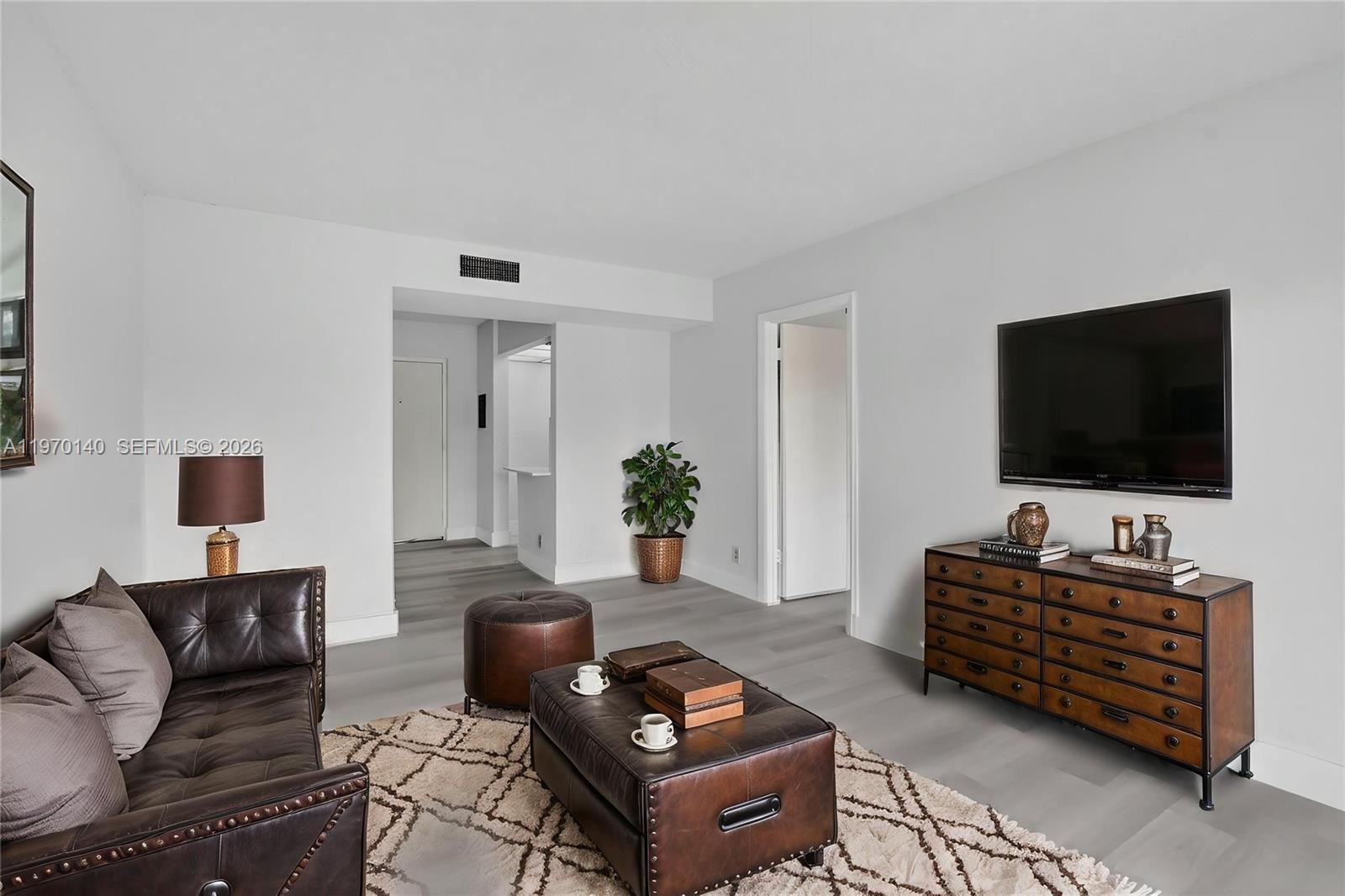 CASA DEL RIO CONDO - Residential