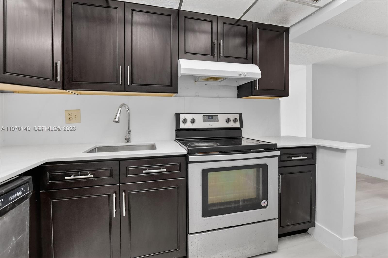 CASA DEL RIO CONDO - Residential