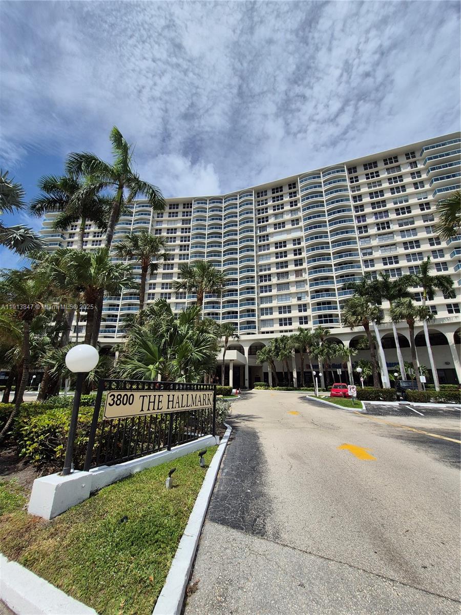 3800 S Ocean Dr 818