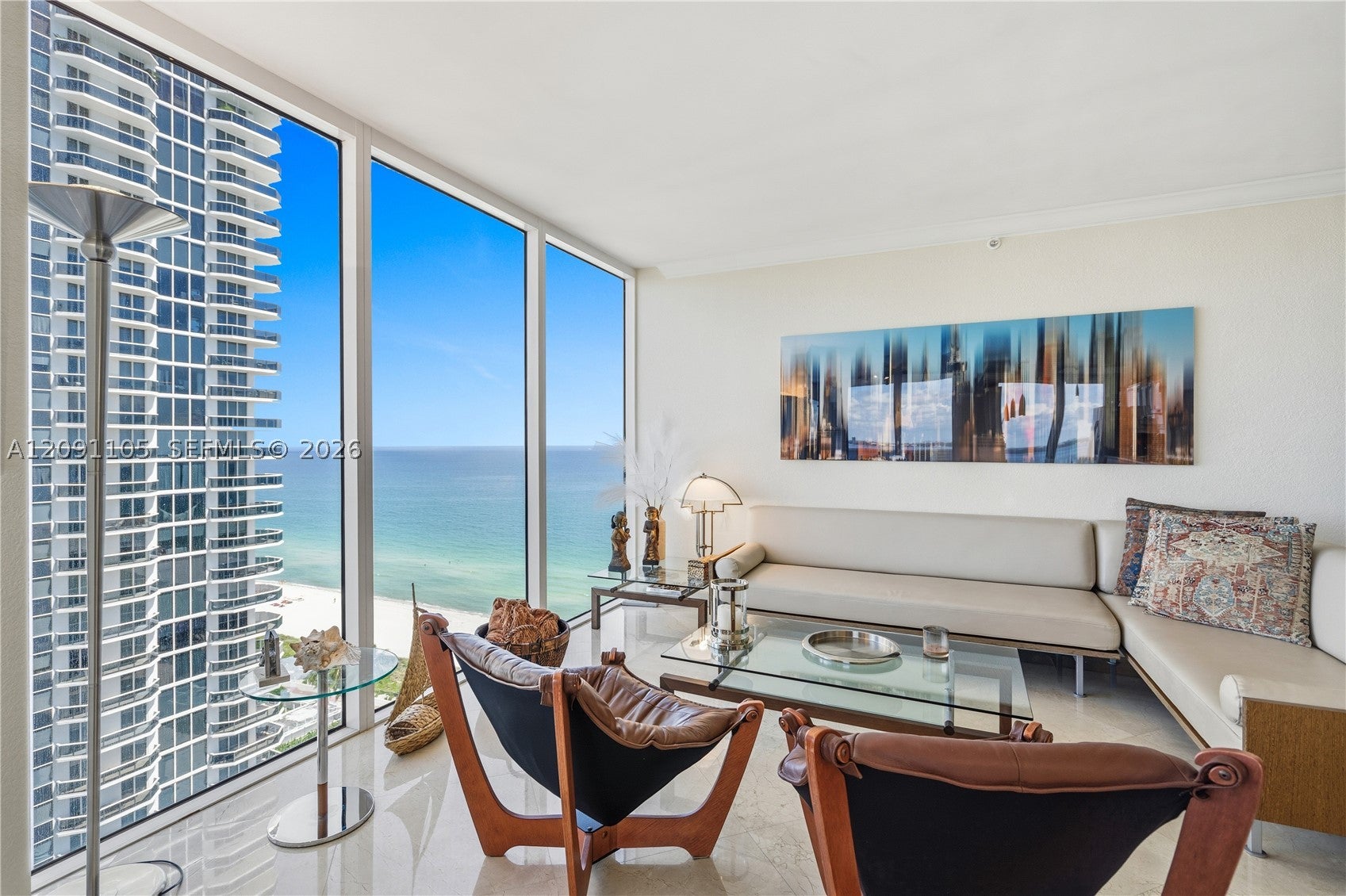 4775 Collins Ave 2207