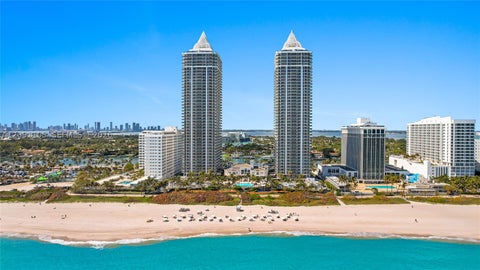 Photo of 4775 Collins Ave #2207, Miami Beach, FL 33140 (MLS # A12091105)