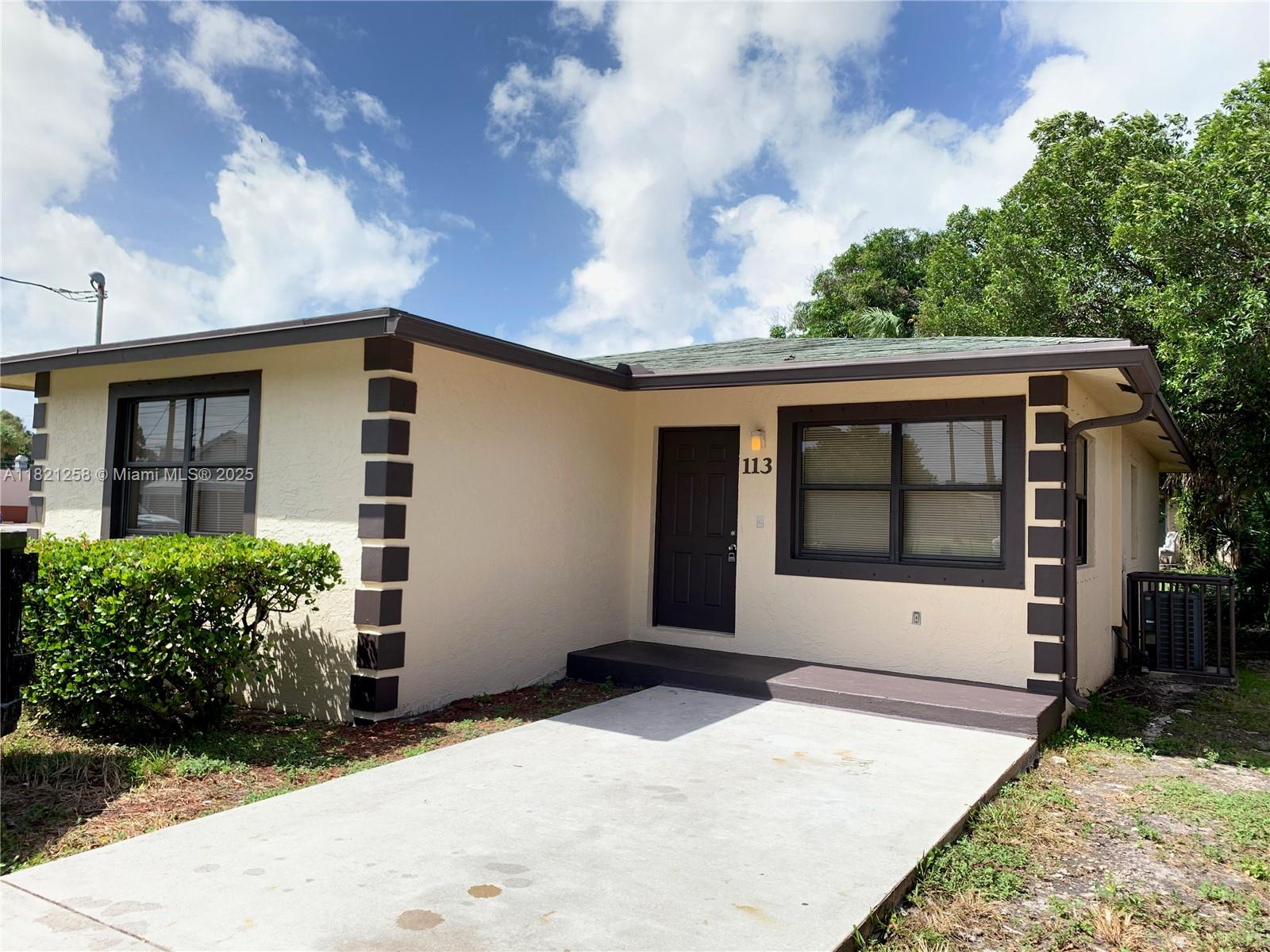 Rental Property at 113 Nw 5th Ave, Dania Beach, Miami-Dade County, Florida - Bedrooms: 3 
Bathrooms: 2  - $2,650 MO.