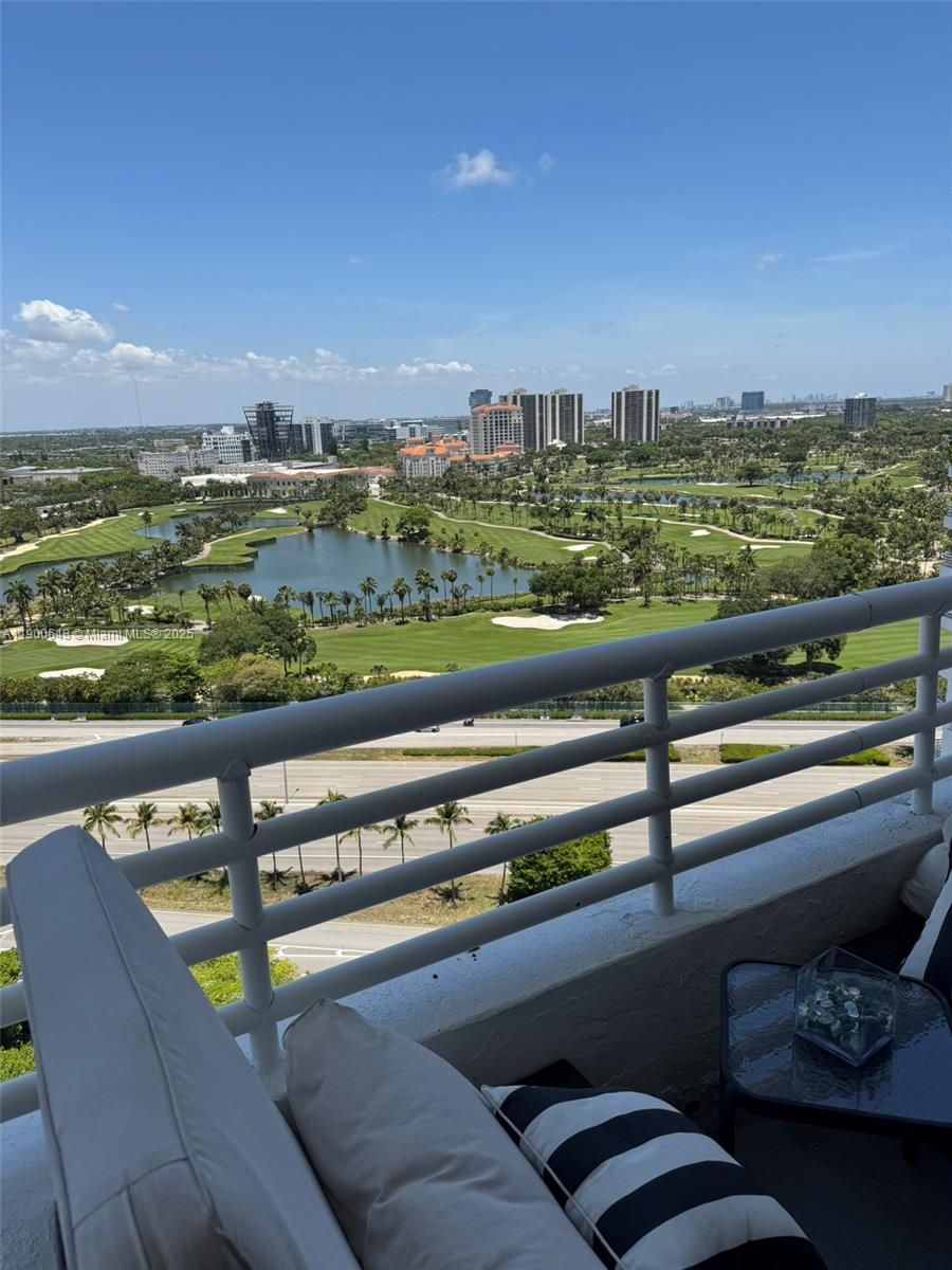PARC CENTRAL AVENTURA EAS - Residential