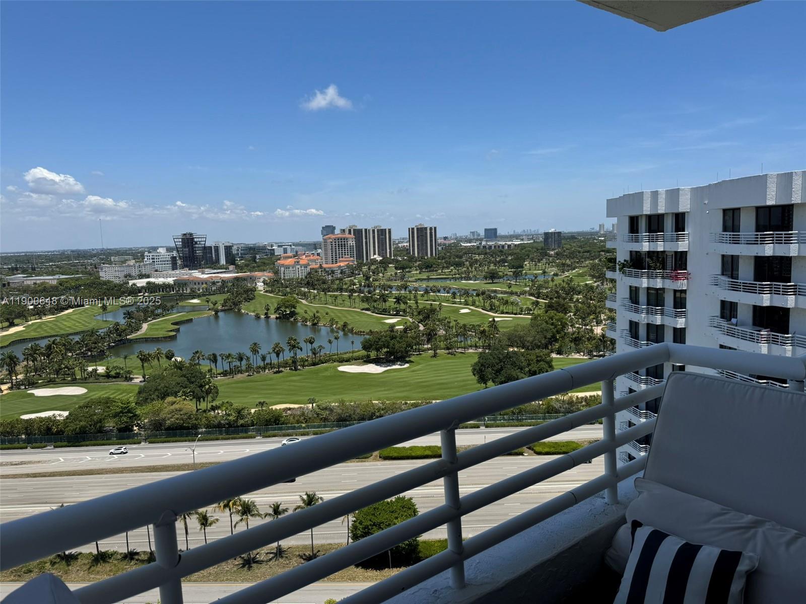 PARC CENTRAL AVENTURA EAS - Residential