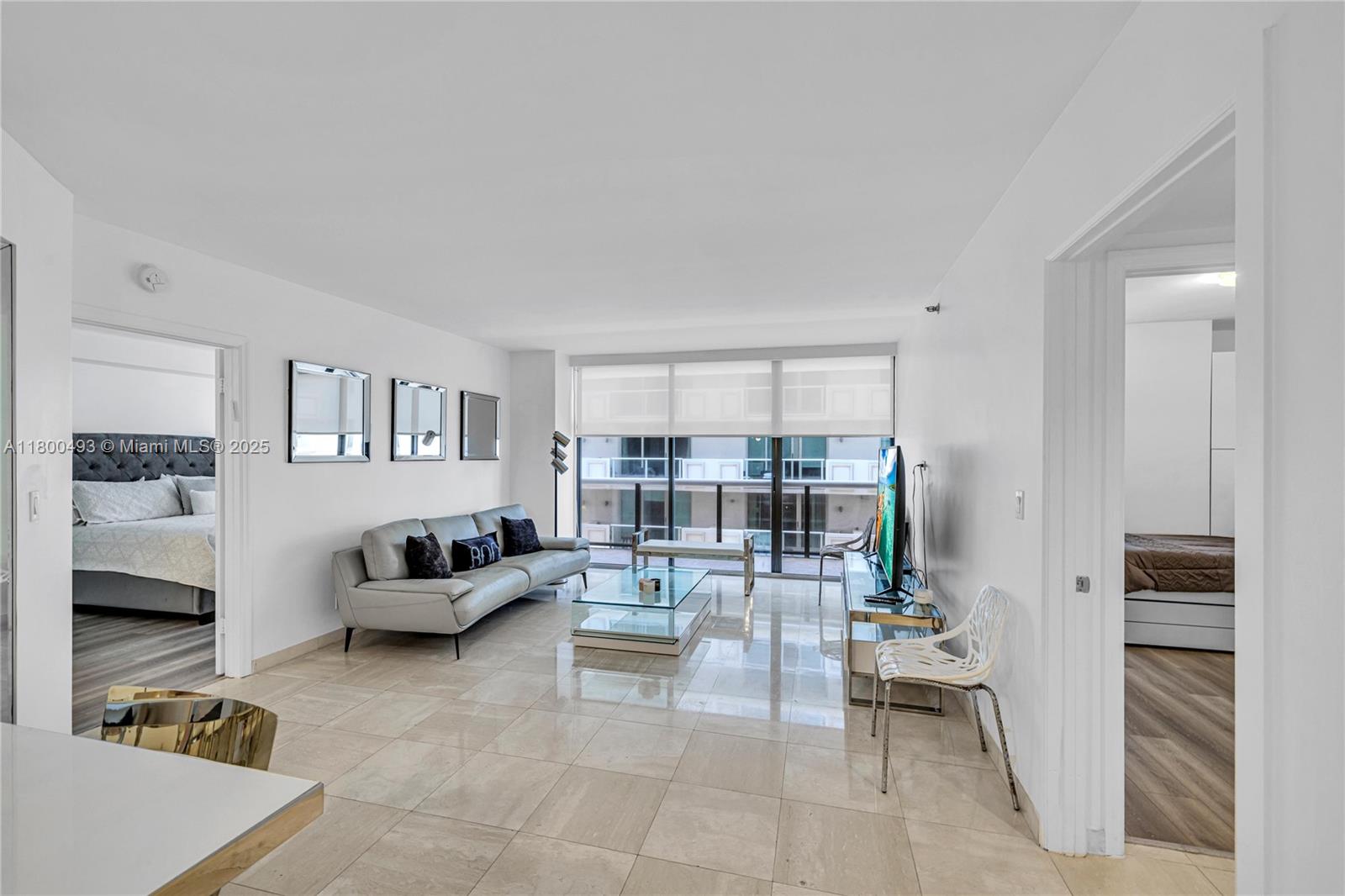 THE WAVES CONDO - Residential Lease
