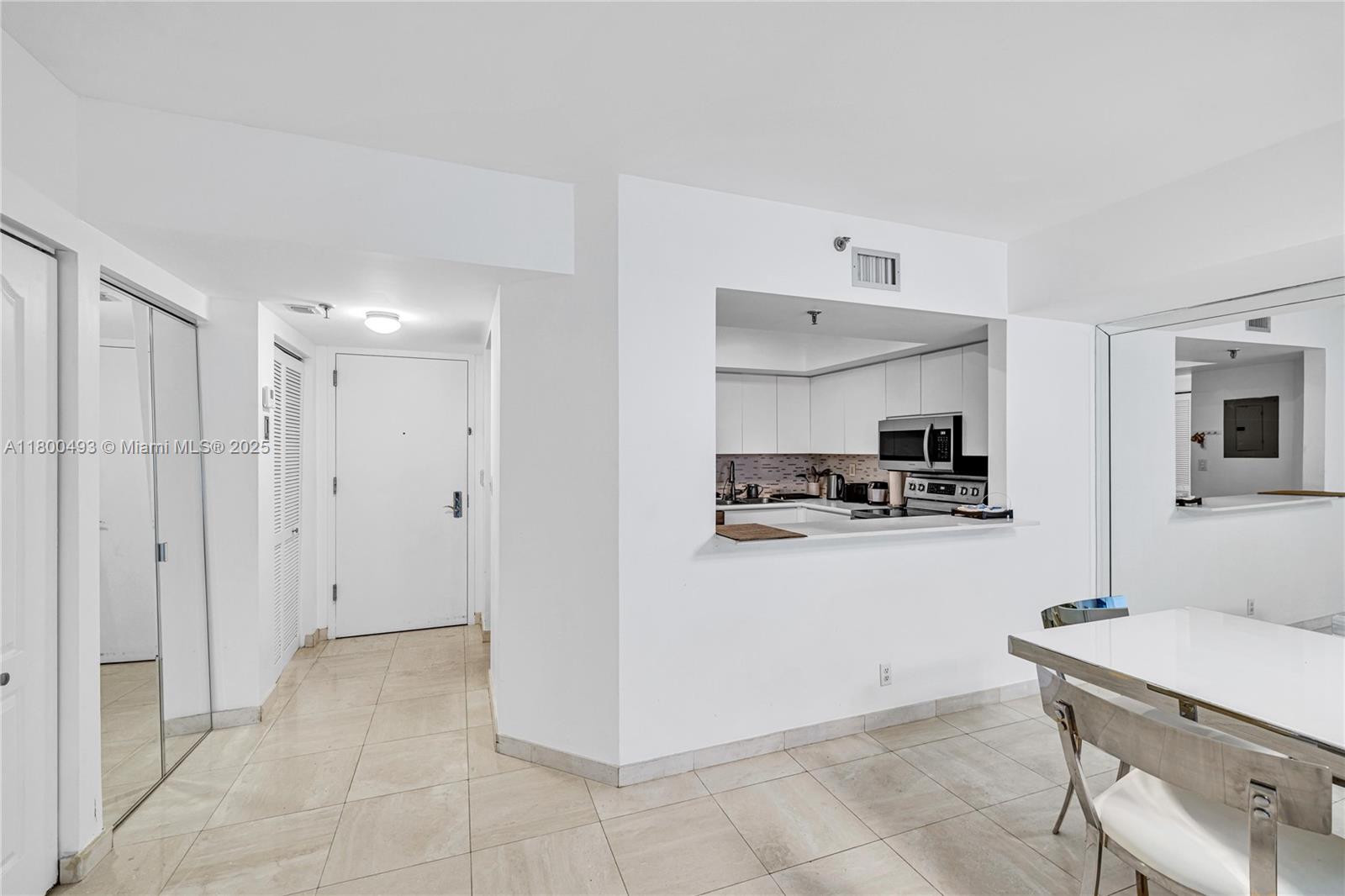 THE WAVES CONDO - Residential Lease