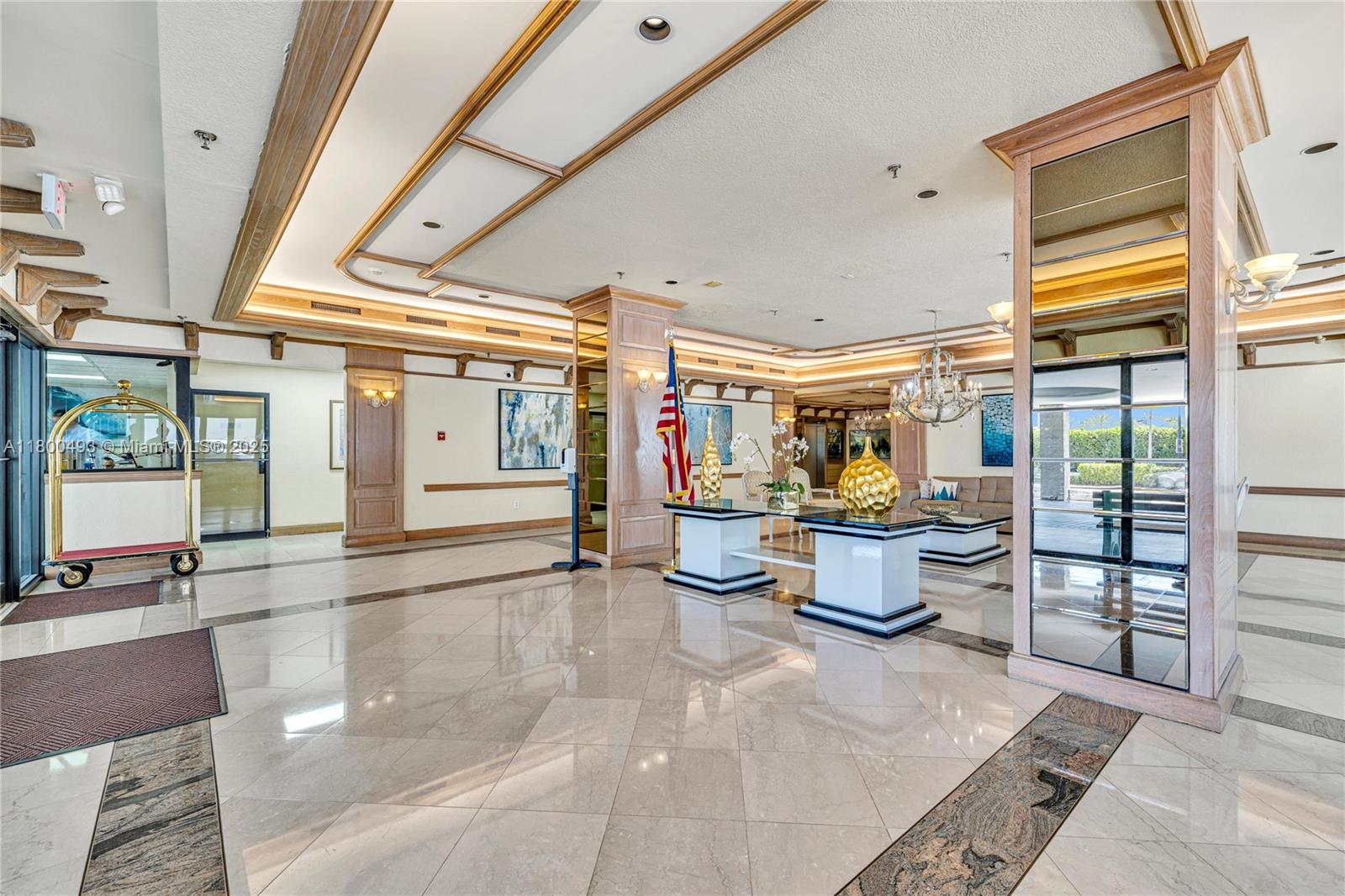 THE WAVES CONDO - Residential Lease