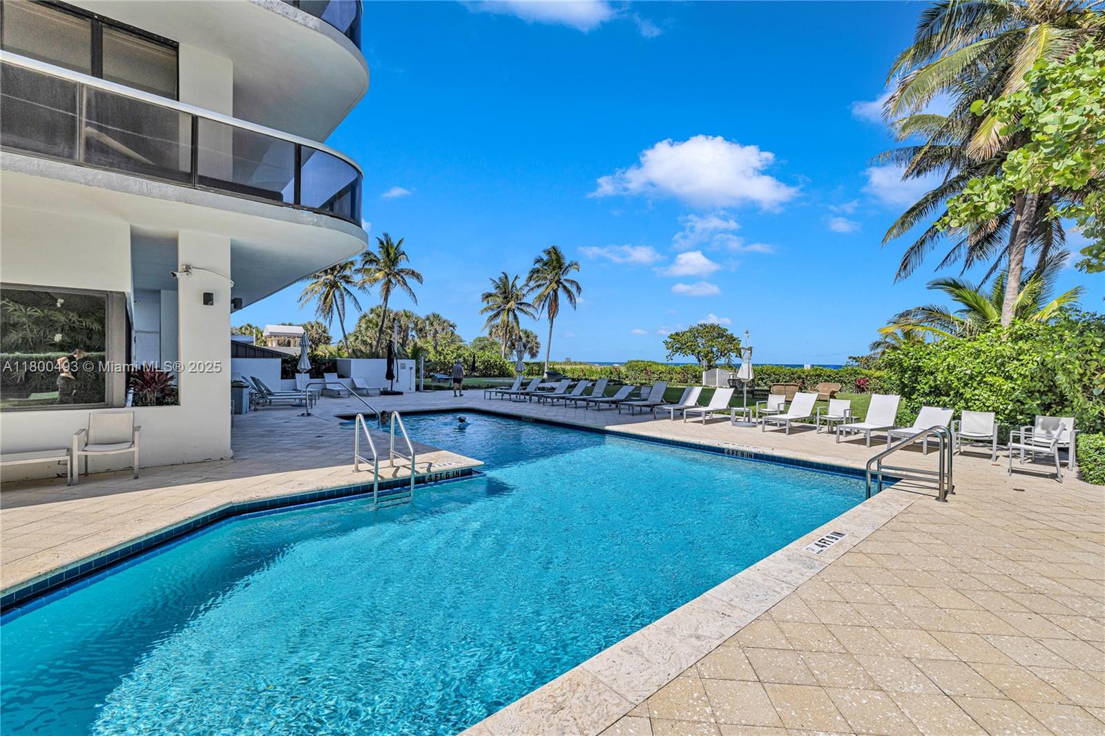 THE WAVES CONDO - Residential Lease