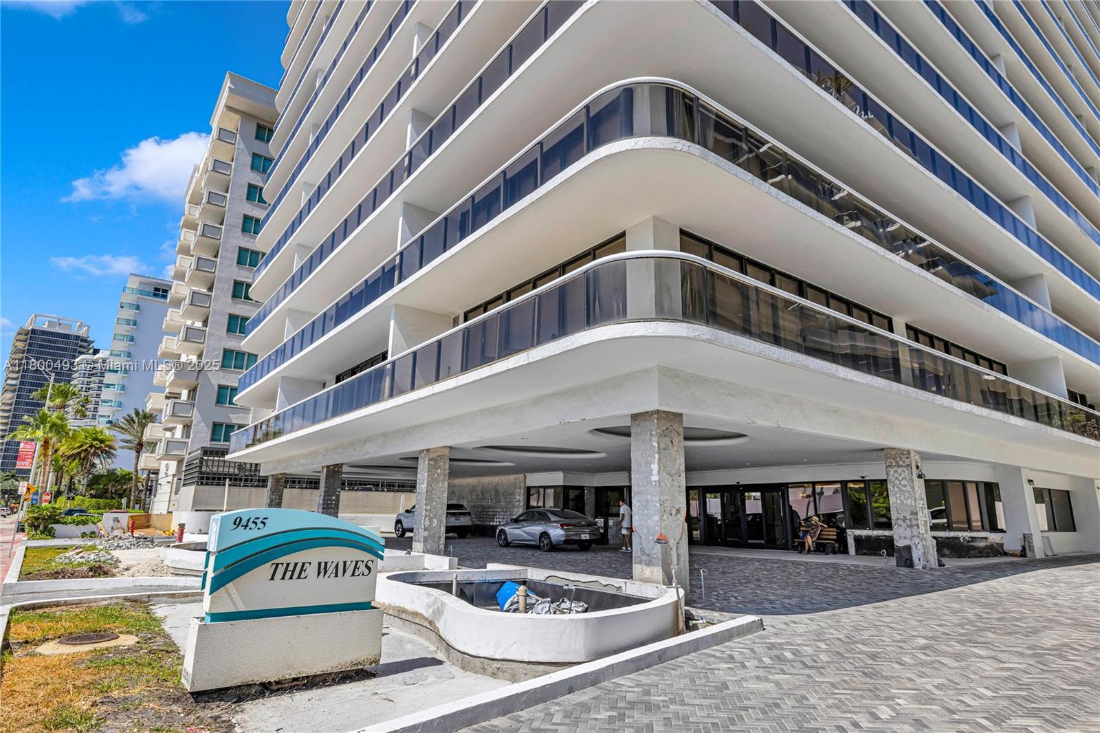 THE WAVES CONDO - Residential Lease