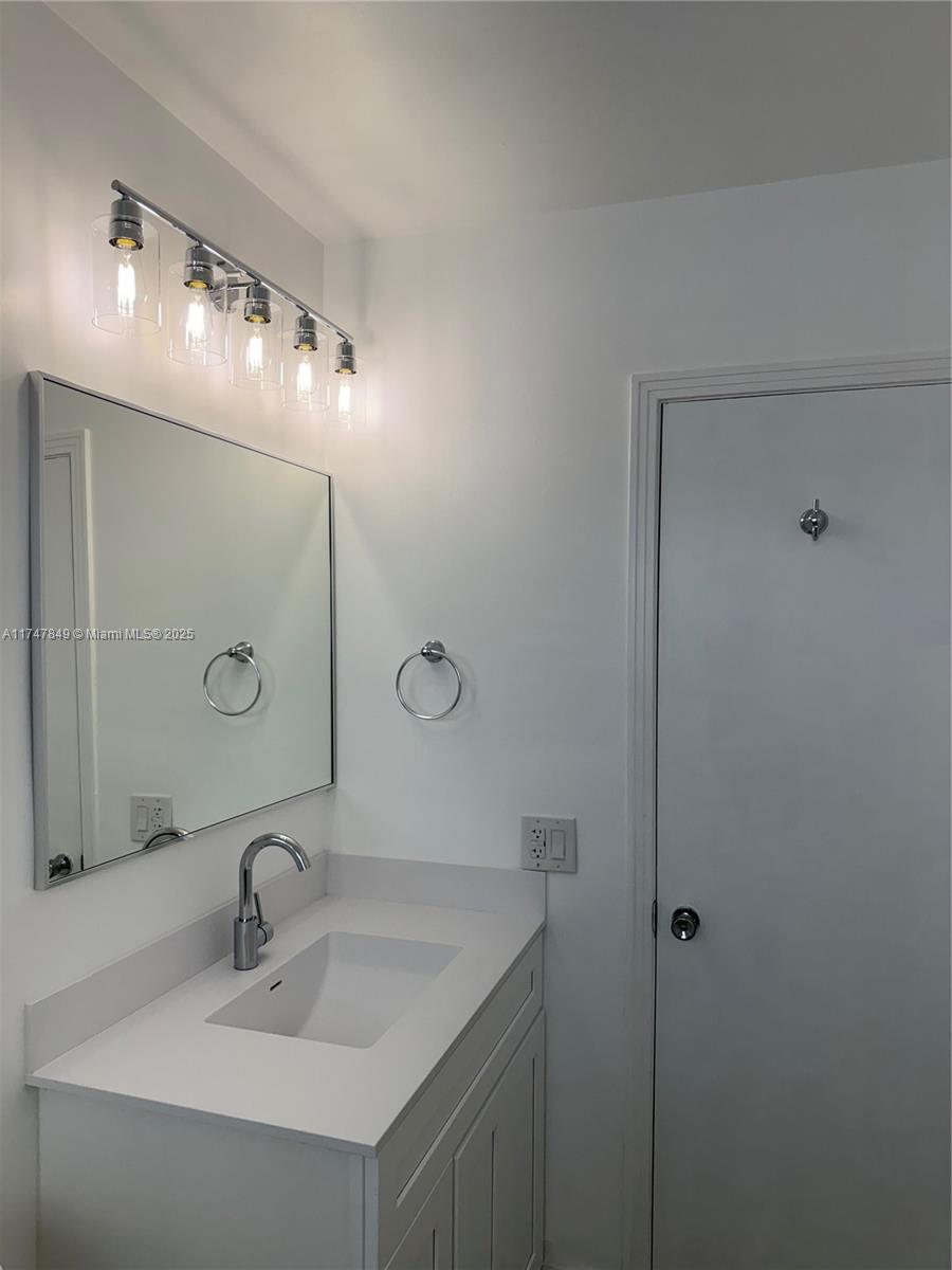 VENETIAN ISLES CO-OP - Residential