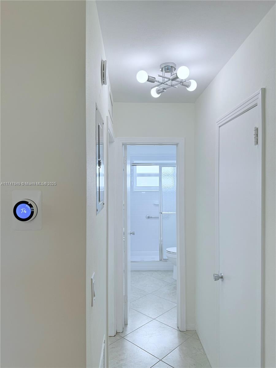 VENETIAN ISLES CO-OP - Residential