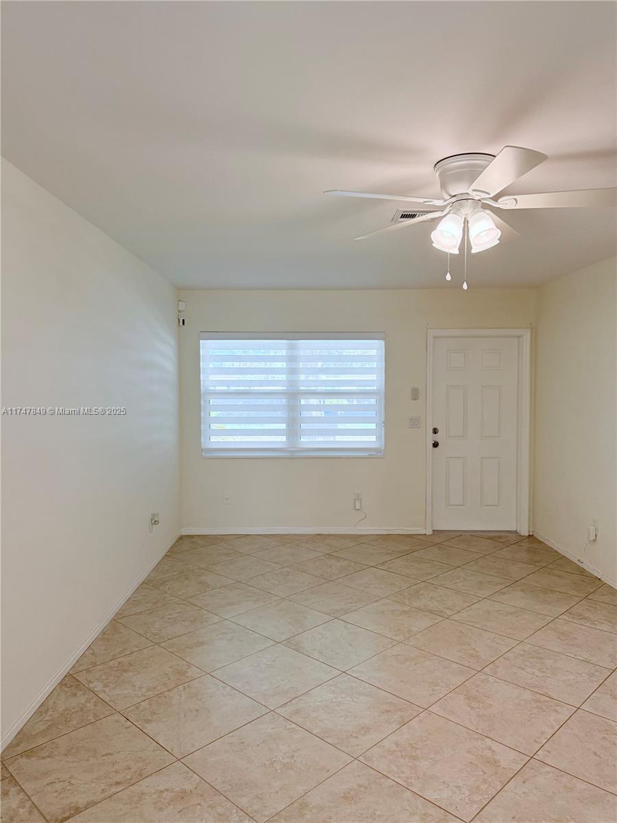 VENETIAN ISLES CO-OP - Residential