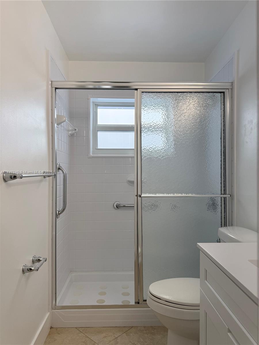 VENETIAN ISLES CO-OP - Residential