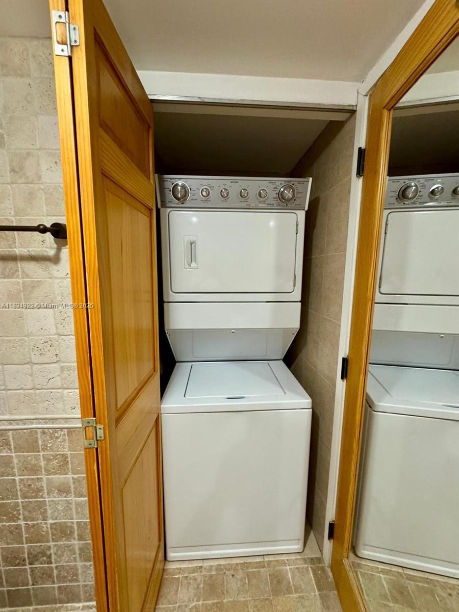 BRICKELL KEY ONE CONDO - Residential