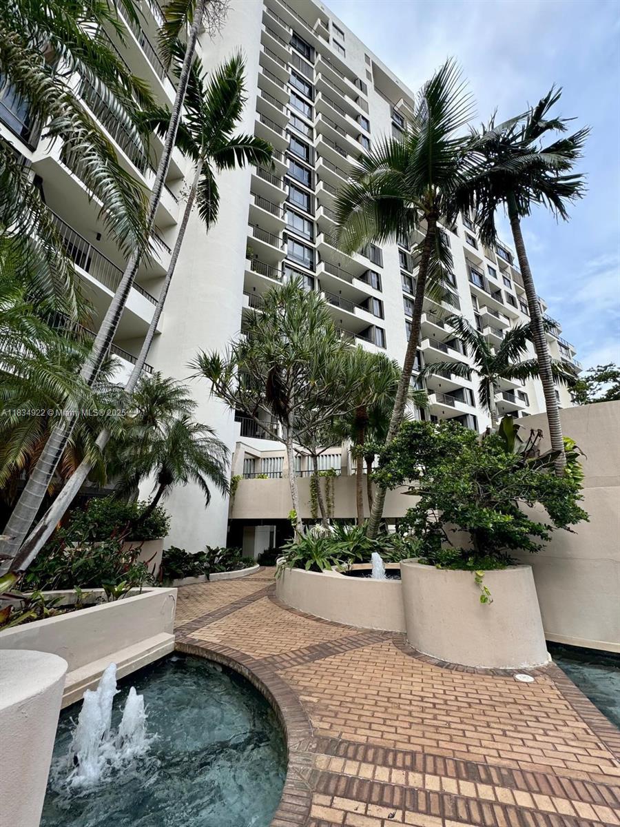 520 Brickell Key Dr A1912