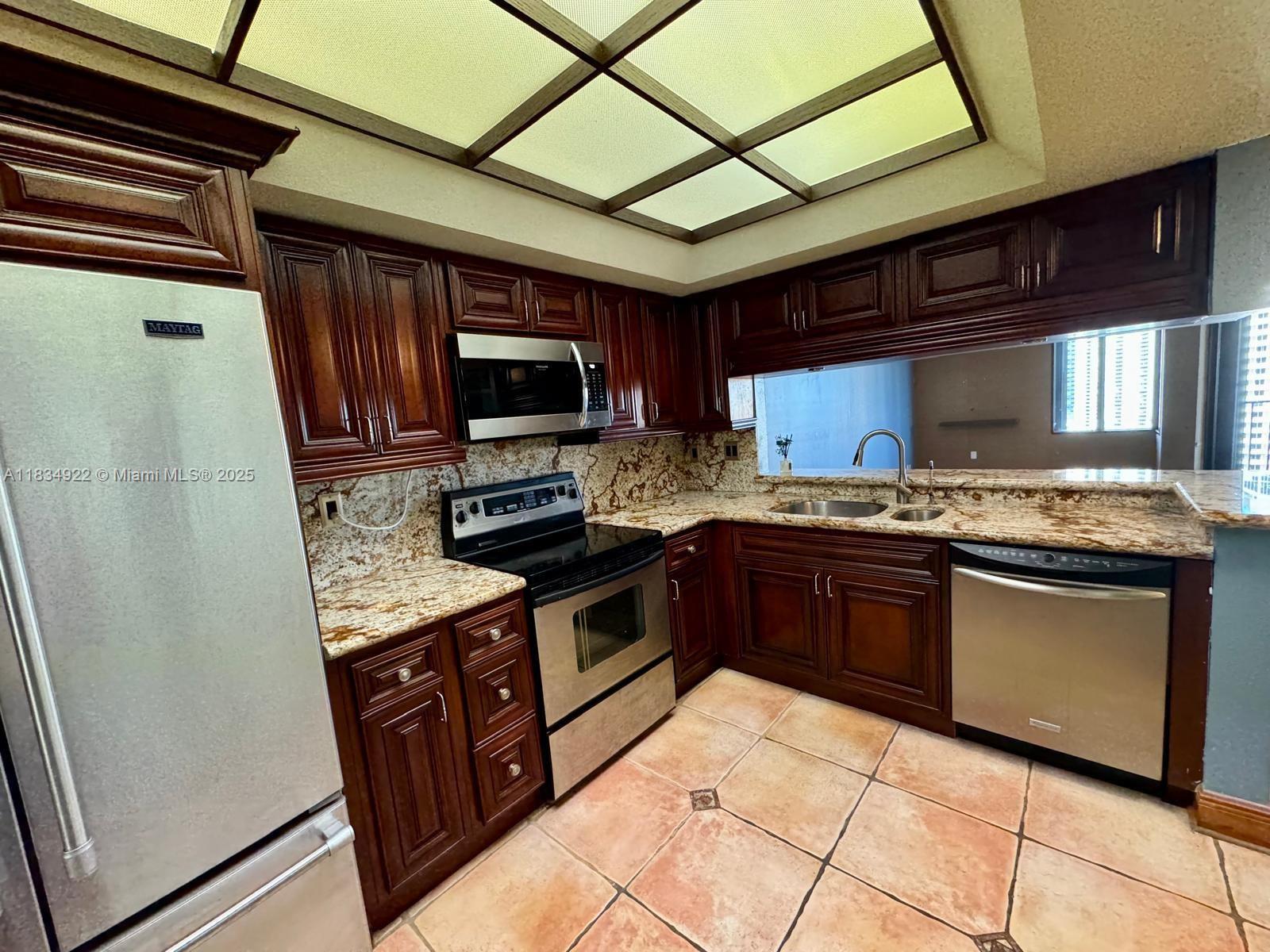 BRICKELL KEY ONE CONDO - Residential