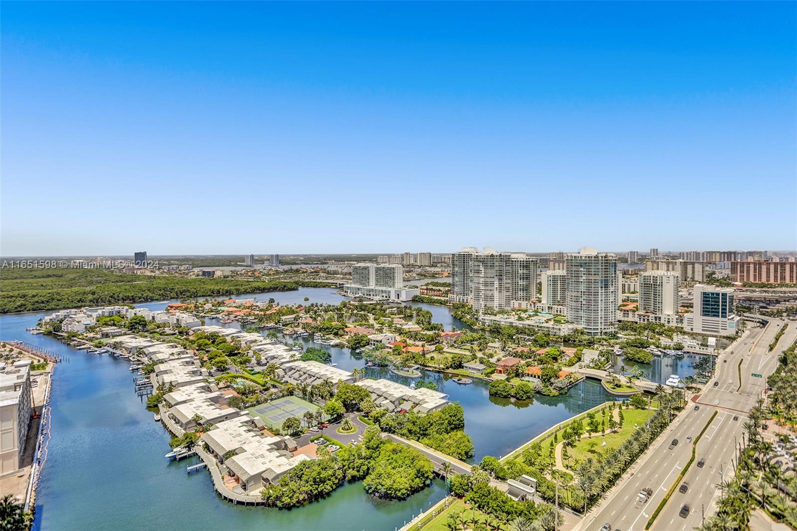 TRUMP TOWER I - Residential