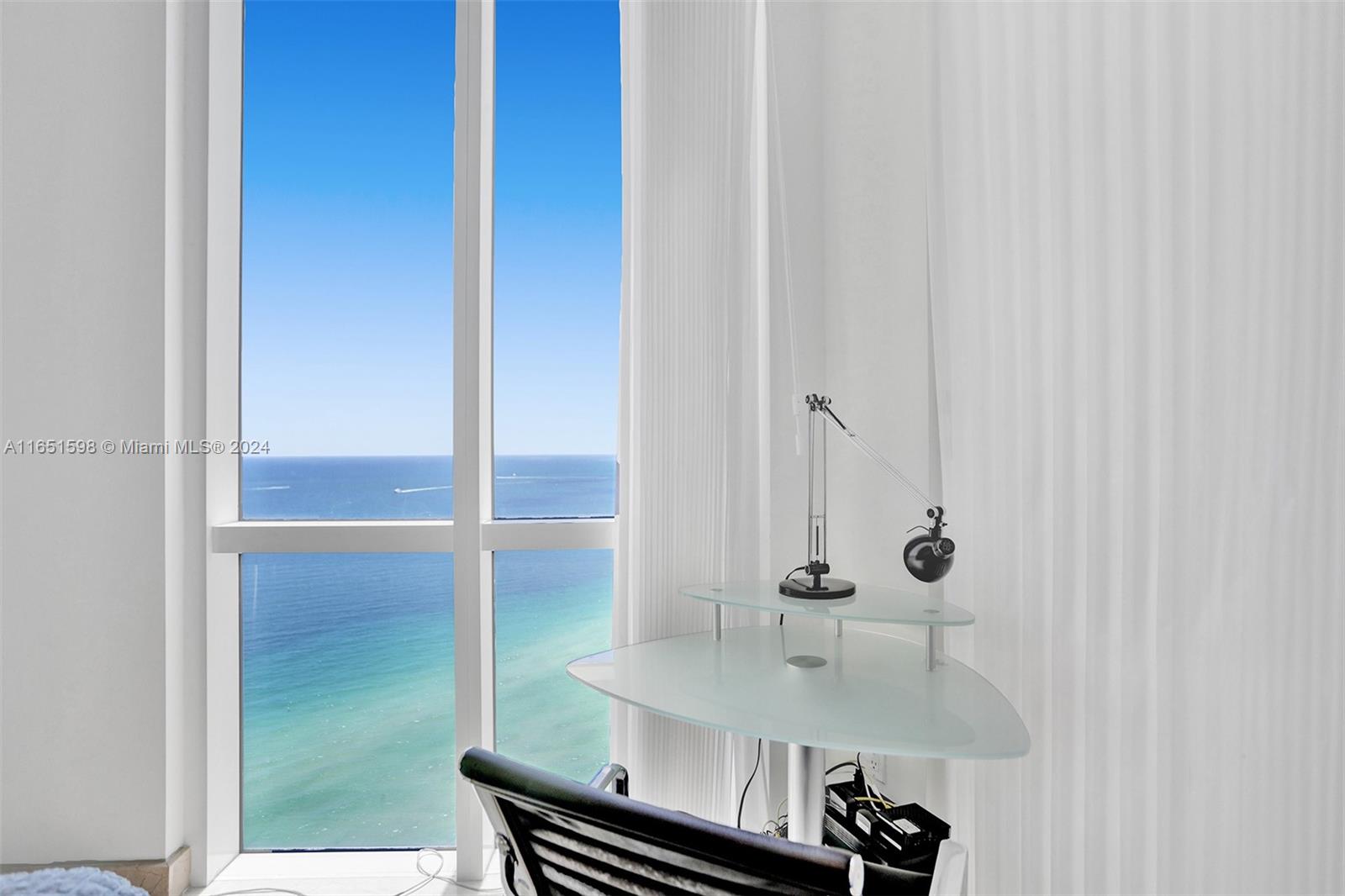 TRUMP TOWER I - Residential