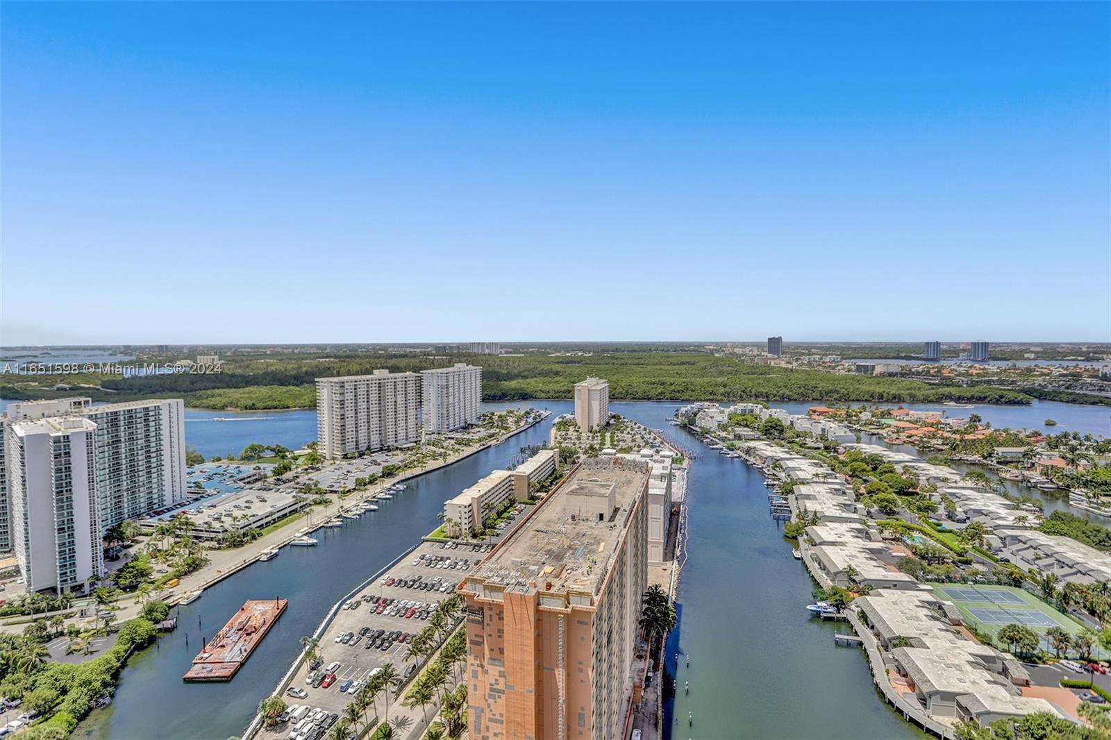 TRUMP TOWER I - Residential