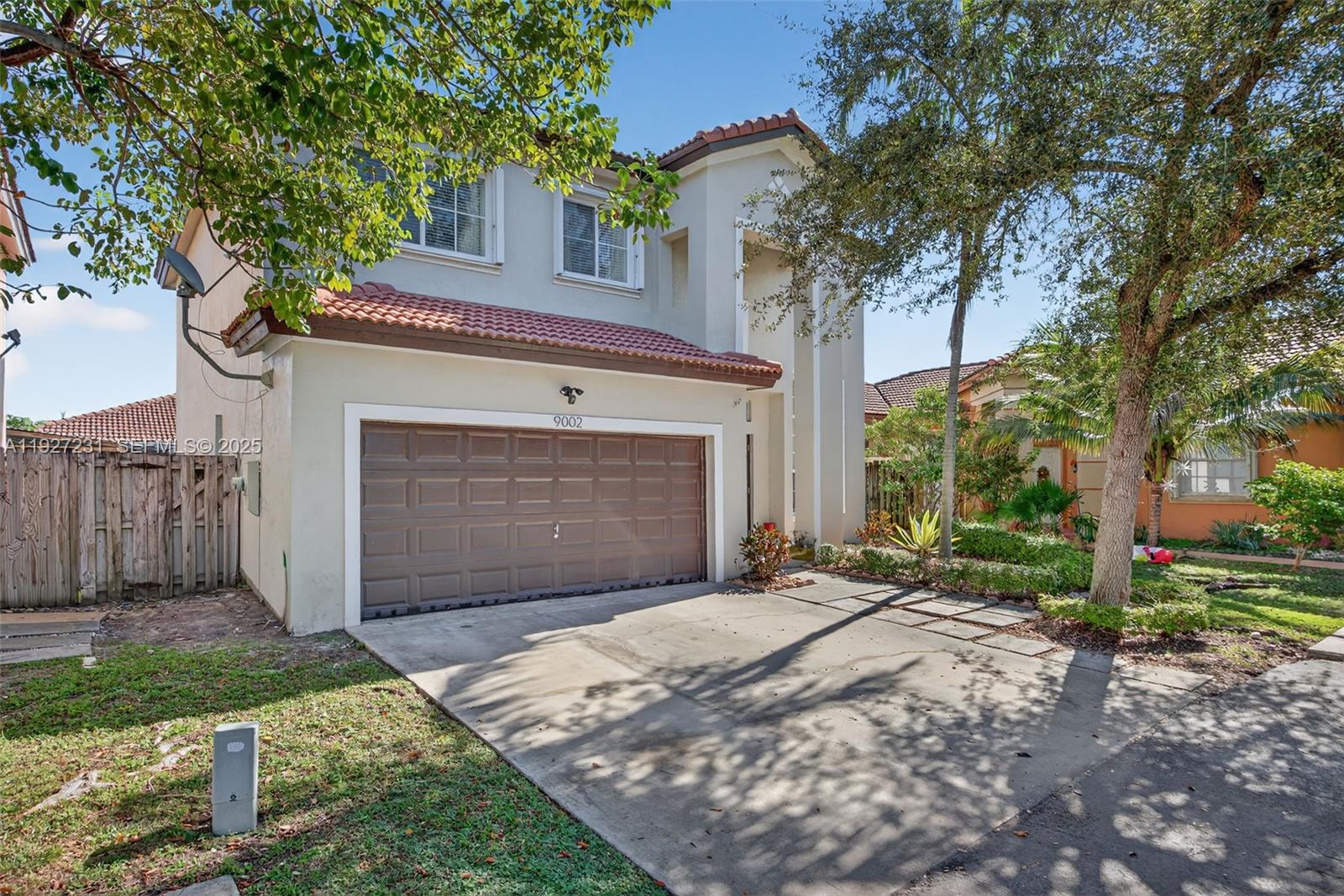 LAKES BY THE BAY SEC 8 - Residential