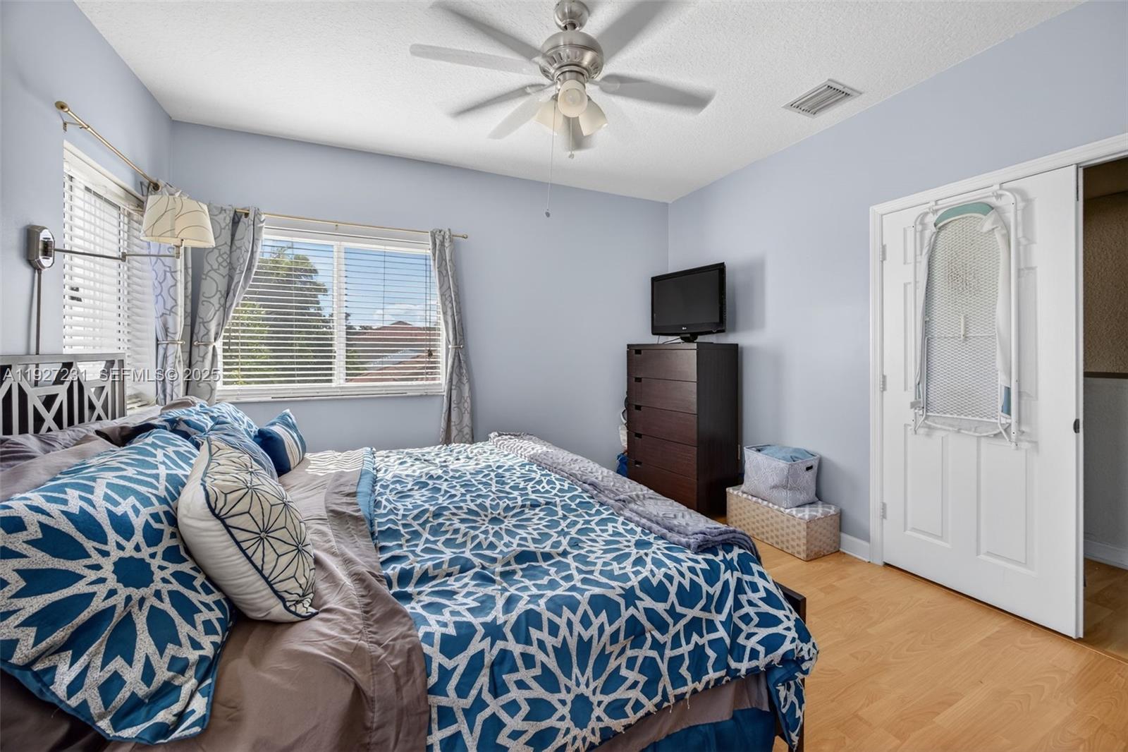 LAKES BY THE BAY SEC 8 - Residential