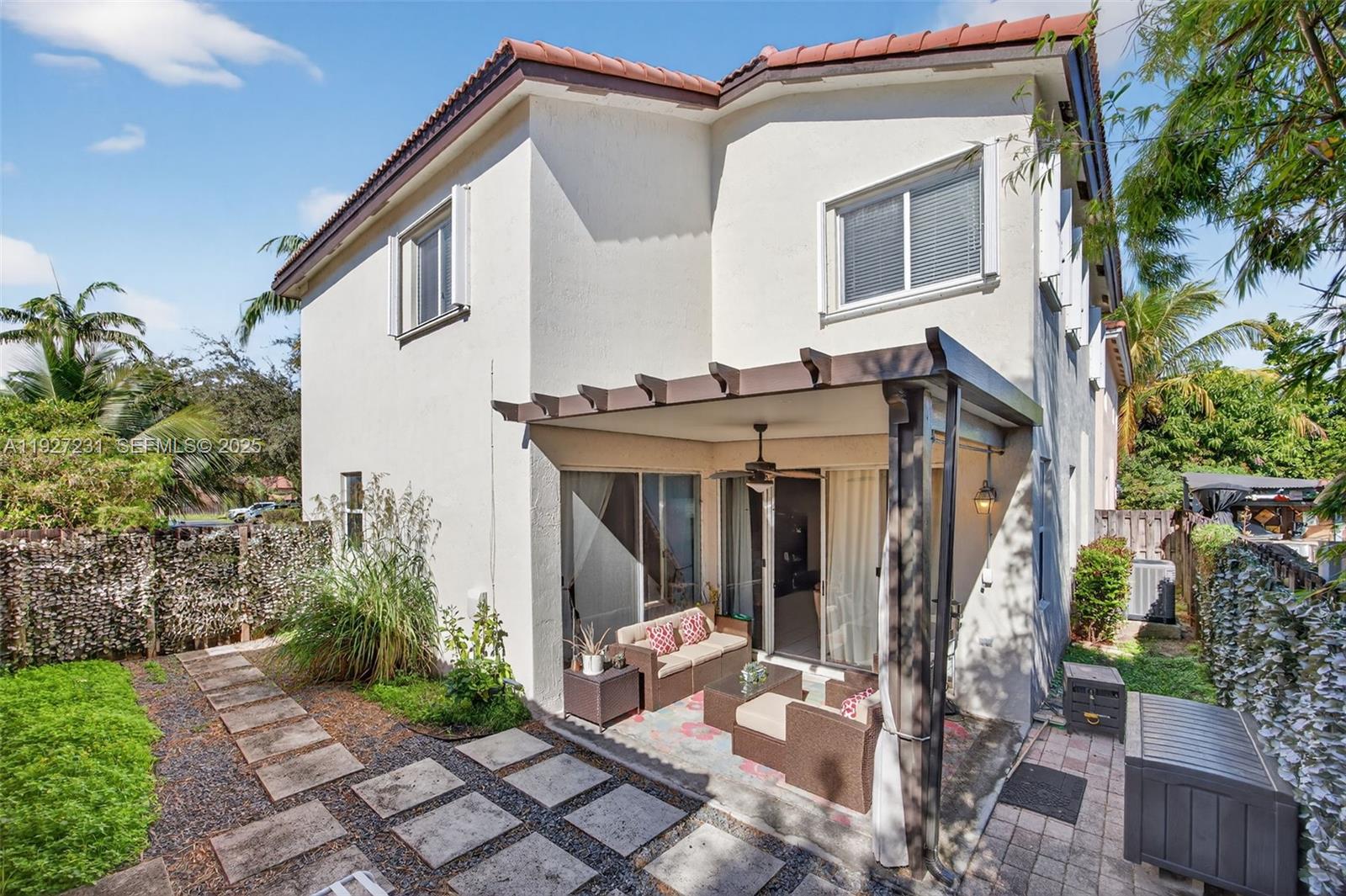 LAKES BY THE BAY SEC 8 - Residential