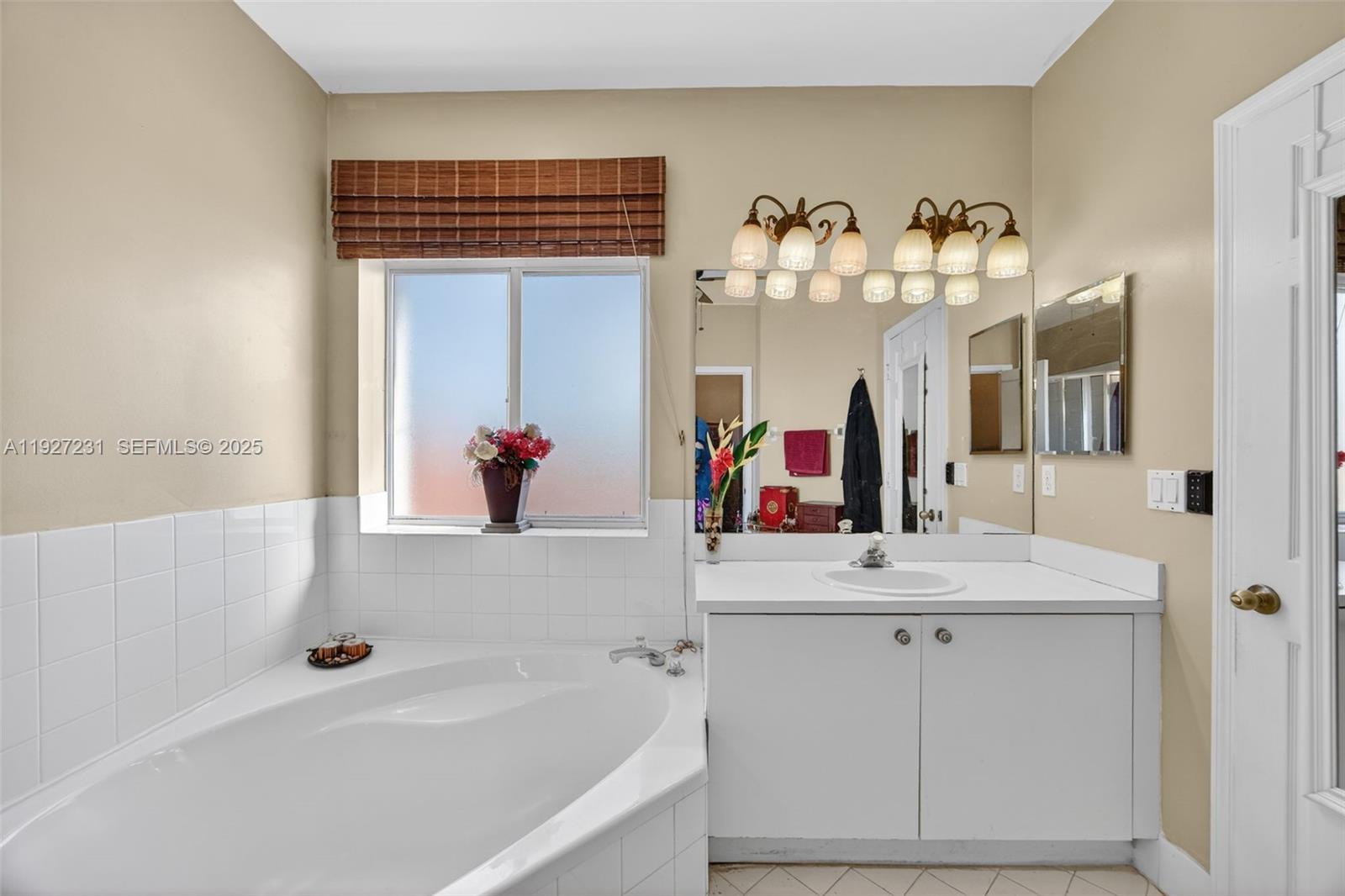 LAKES BY THE BAY SEC 8 - Residential