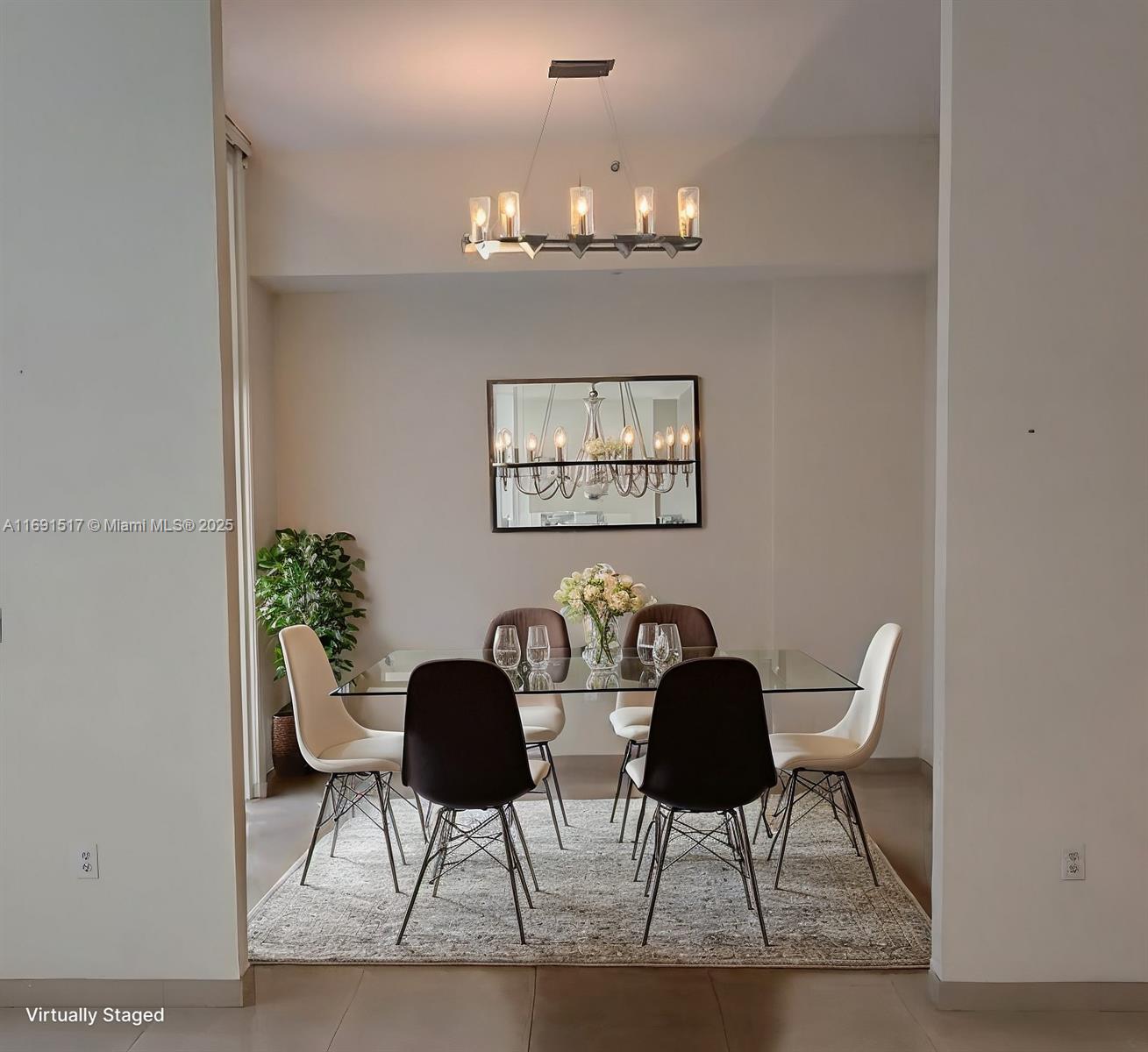HOLLYWOOD STATION - Residential