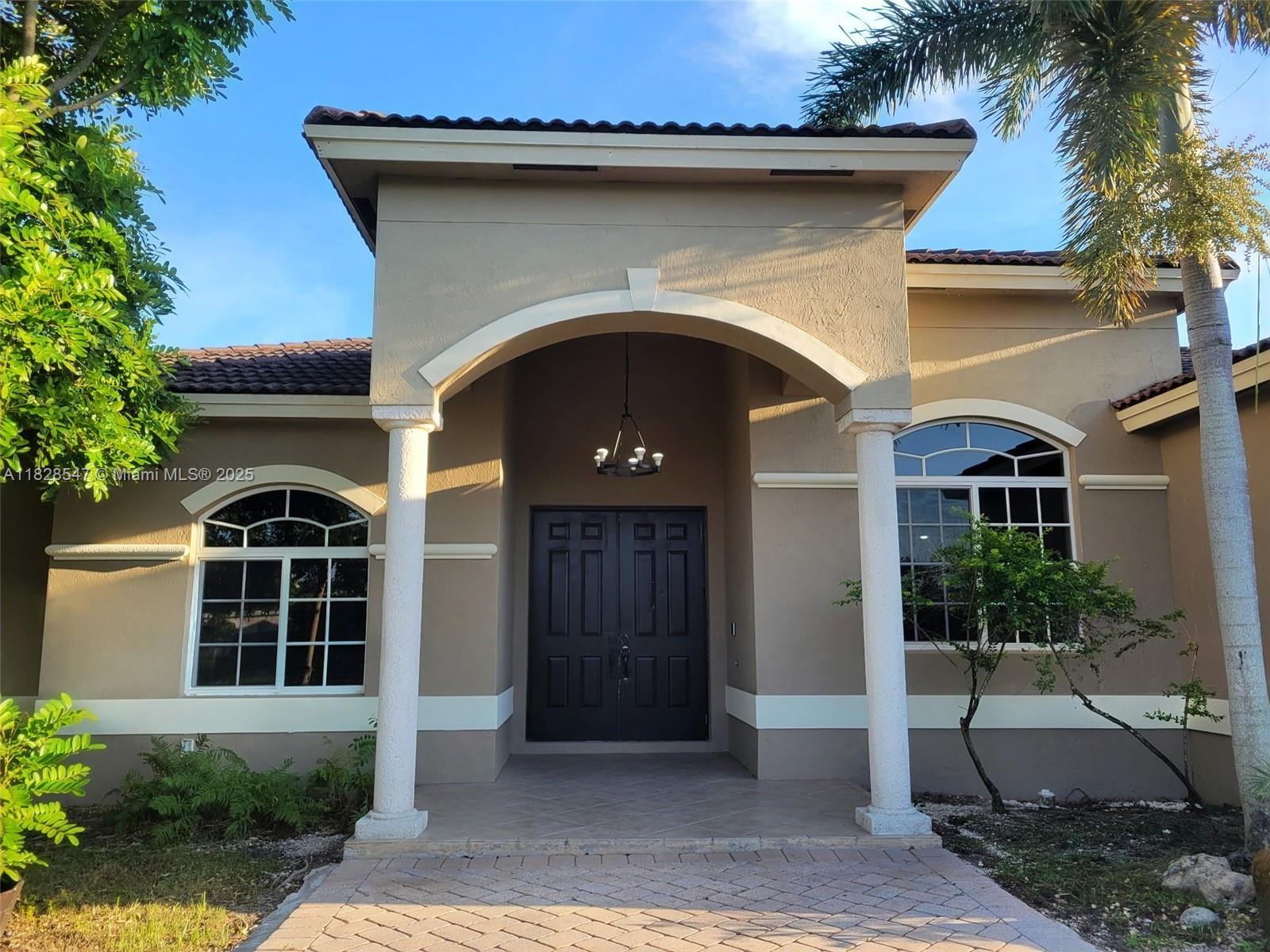 VALENCIA ACRES - Residential Lease