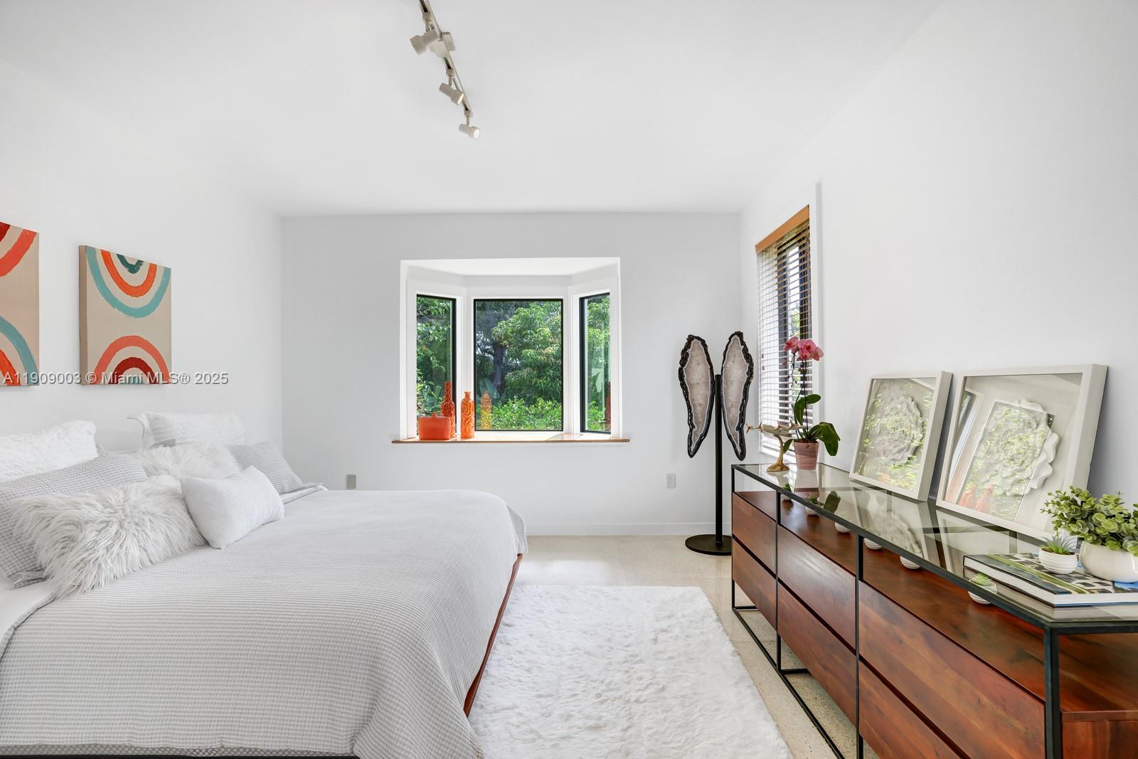 BAY POINT - Residential