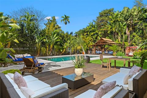 575 Hibiscus Ln Miami FL 33137