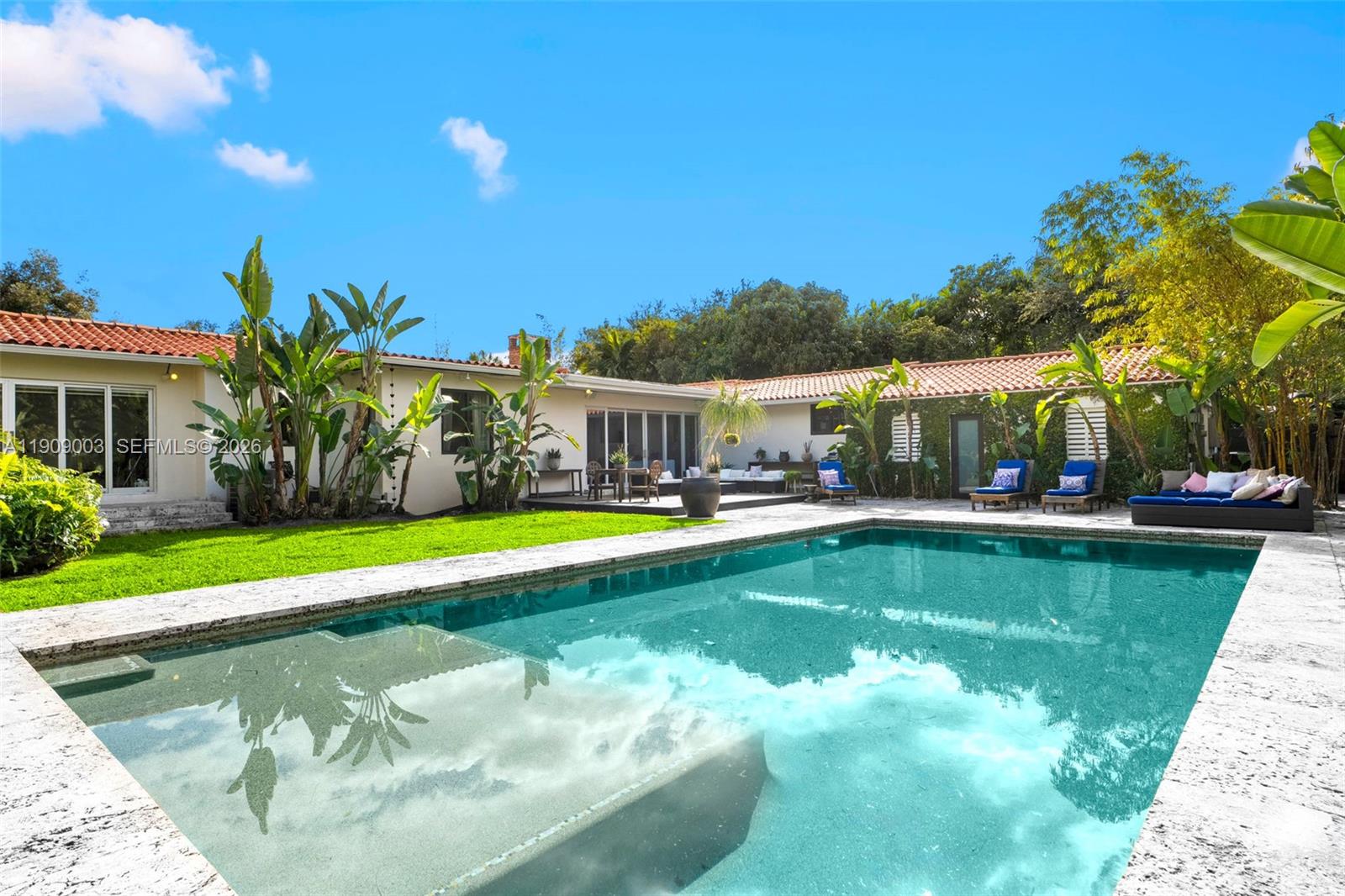 BAY POINT - Residential