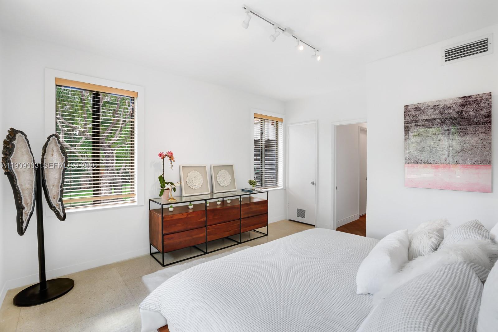 BAY POINT - Residential