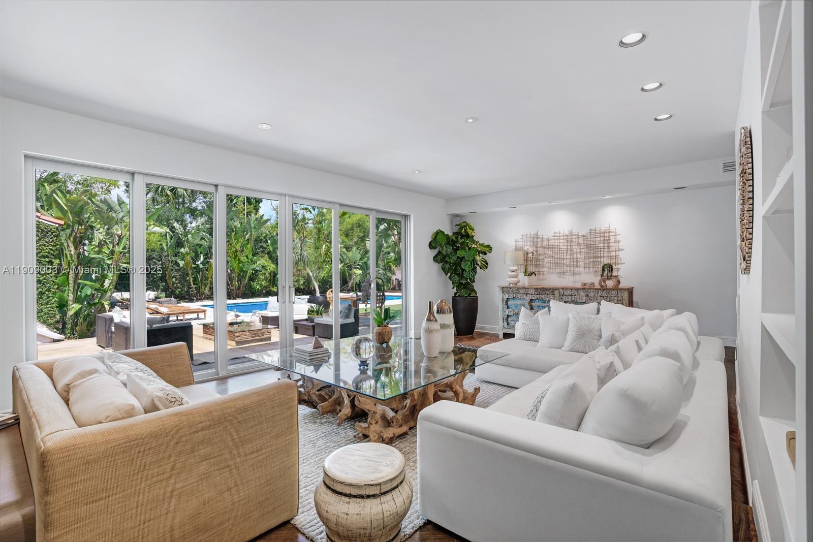 BAY POINT - Residential