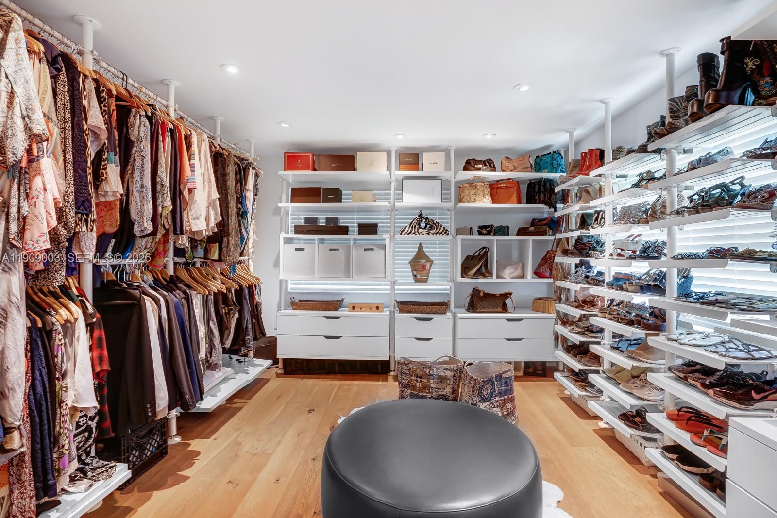 BAY POINT - Residential