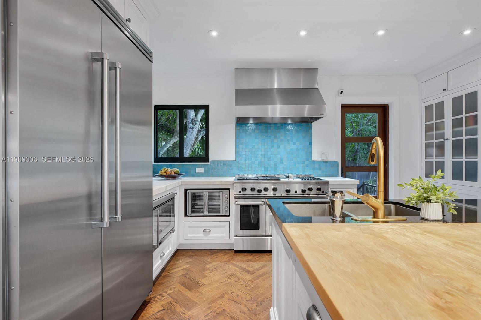 BAY POINT - Residential