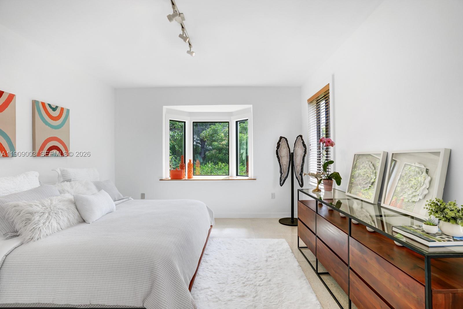 BAY POINT - Residential