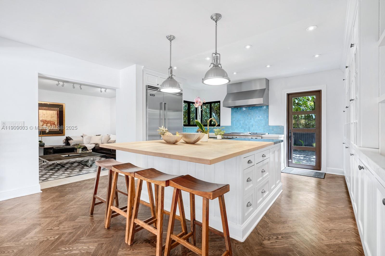 BAY POINT - Residential