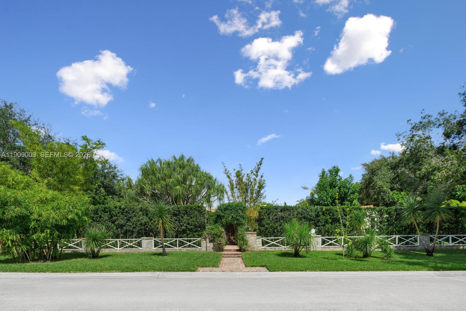 BAY POINT - Residential