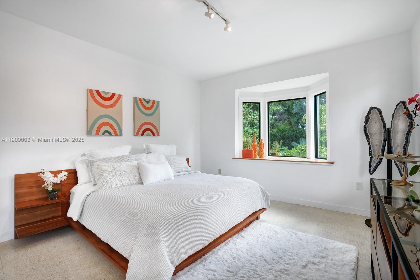 BAY POINT - Residential