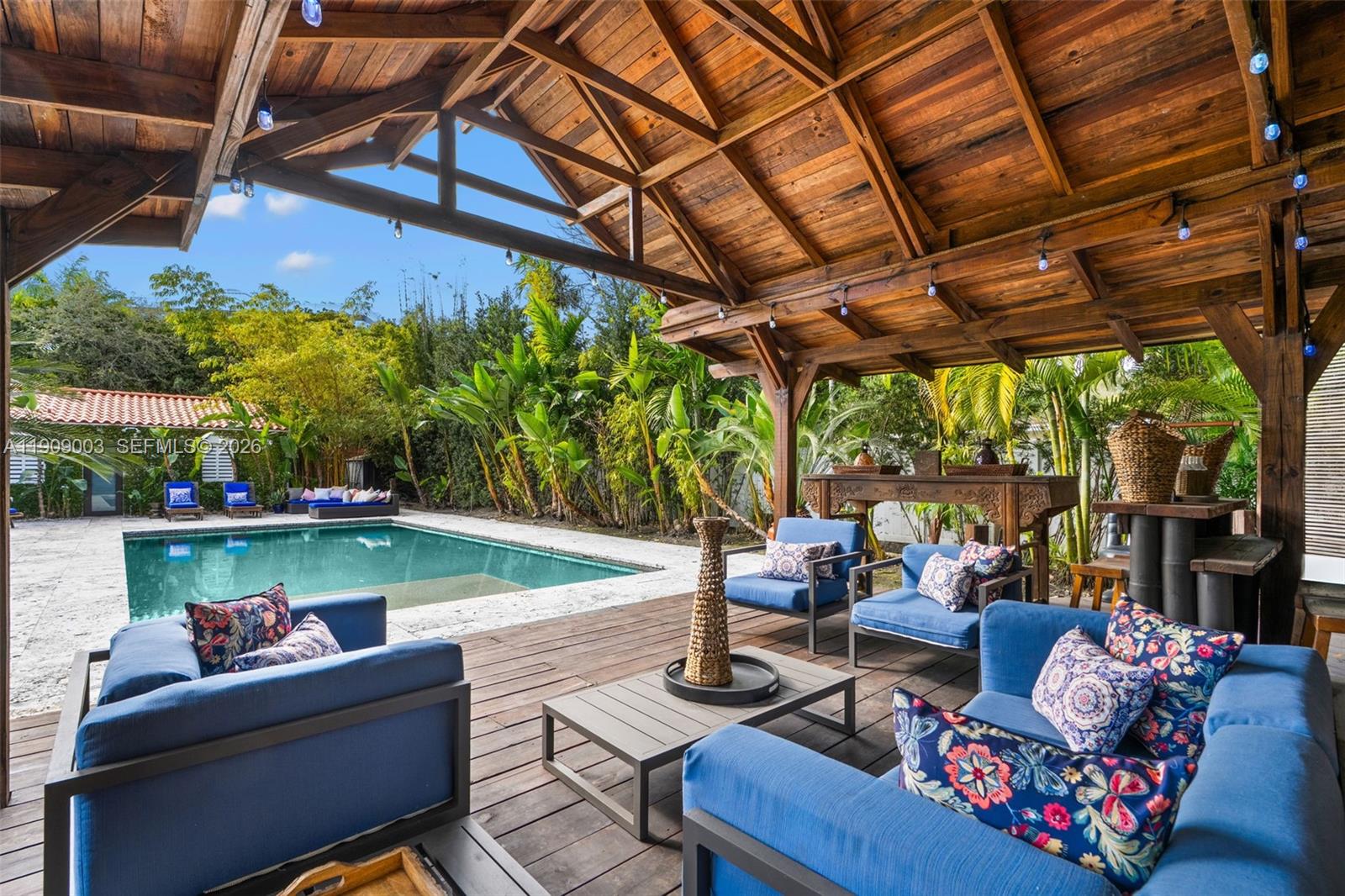 BAY POINT - Residential