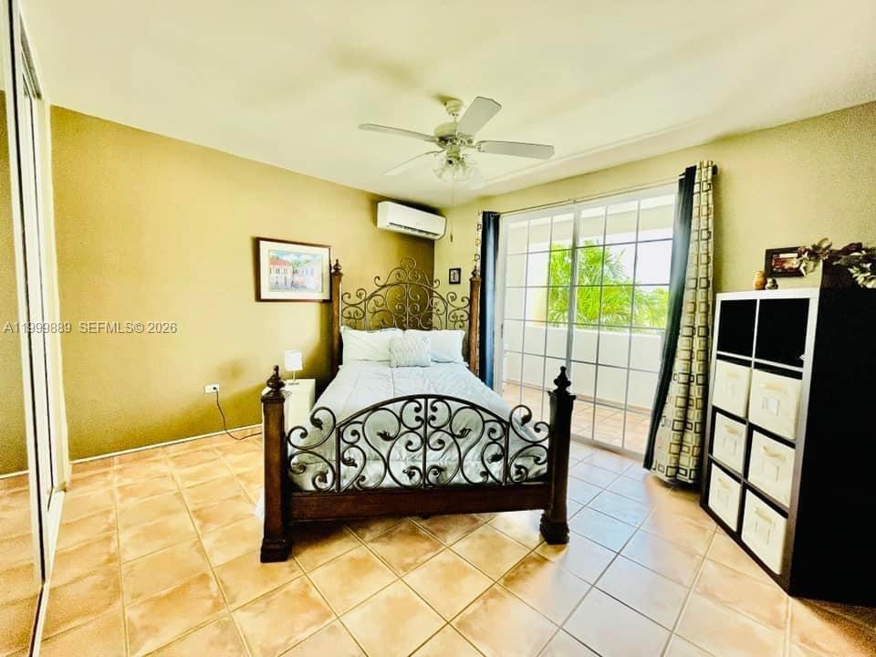 Royal Palm - Residential