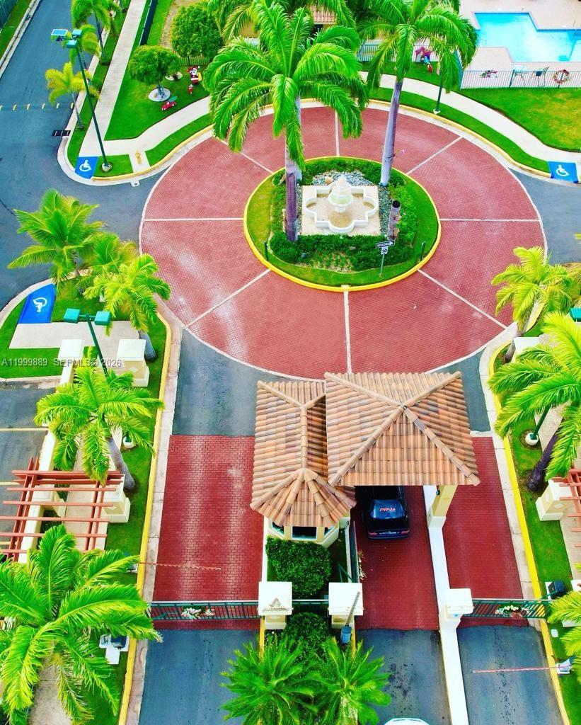 Royal Palm - Residential