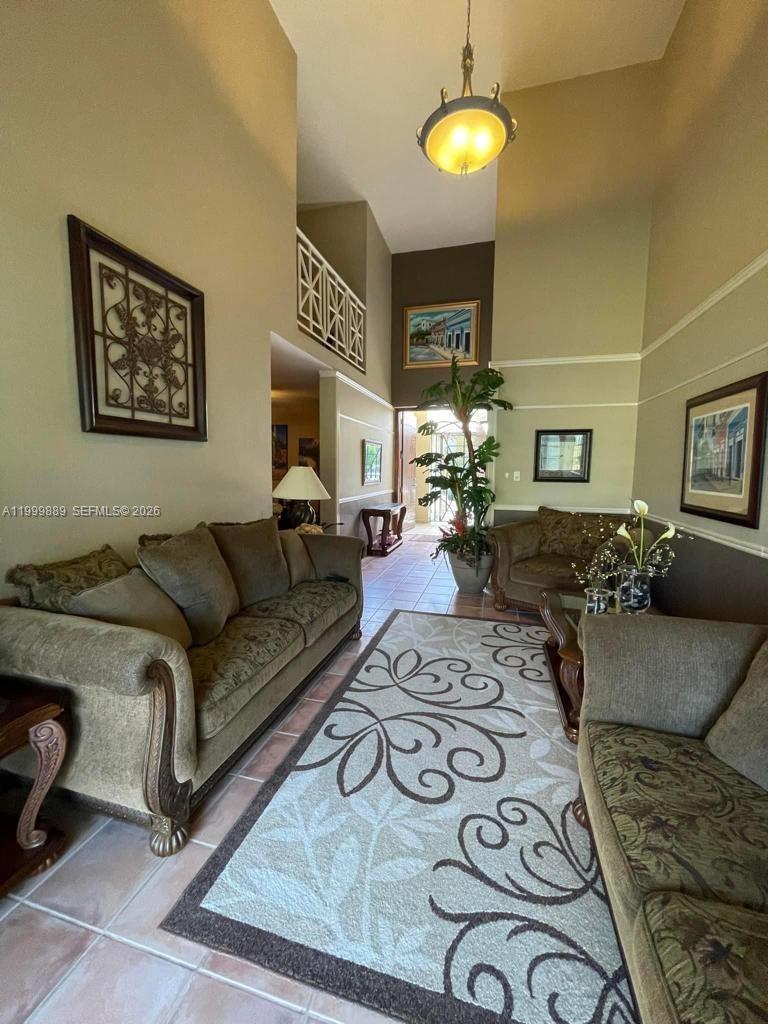 Royal Palm - Residential