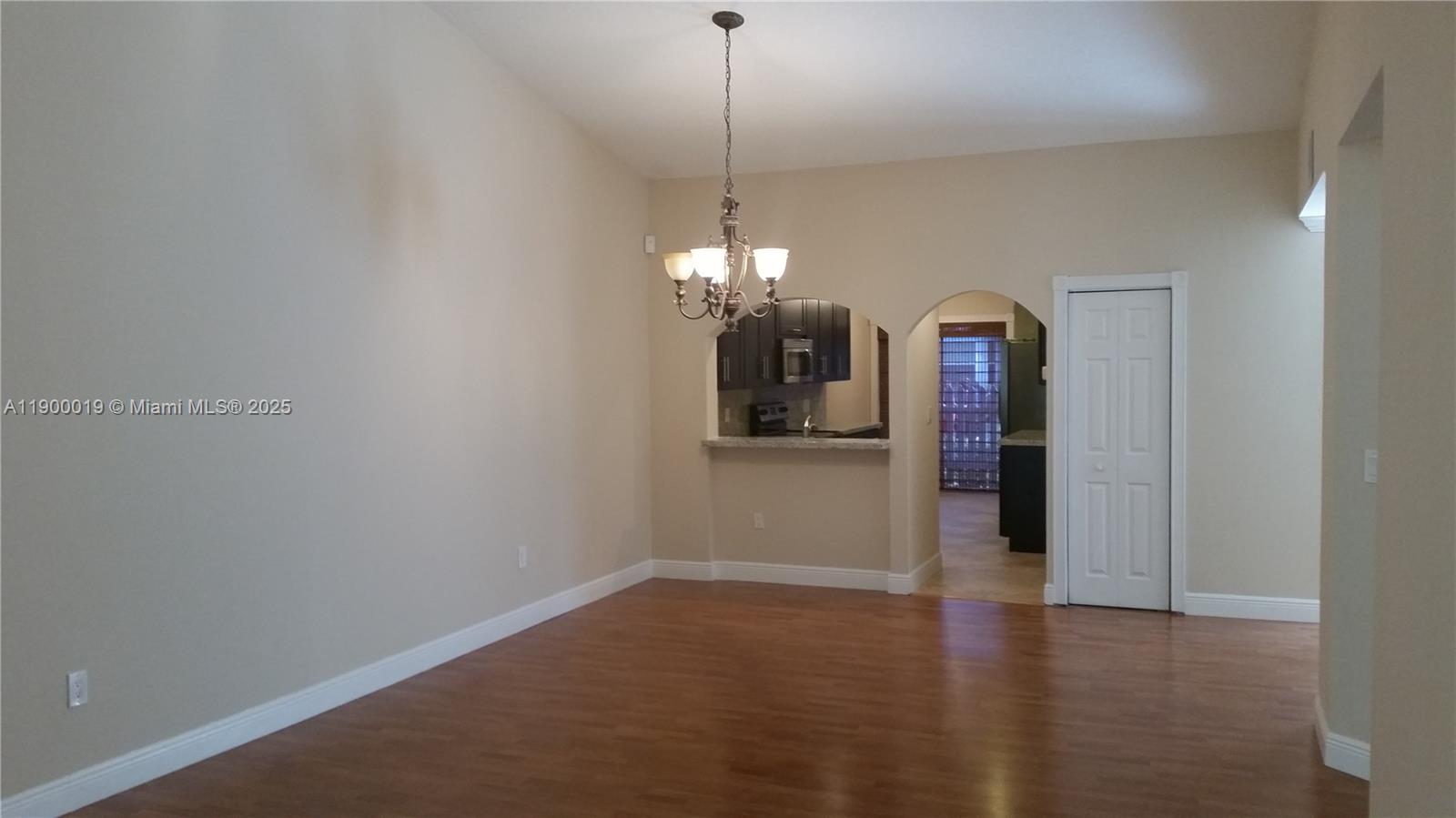 SCARBOROUGH I - Residential Lease