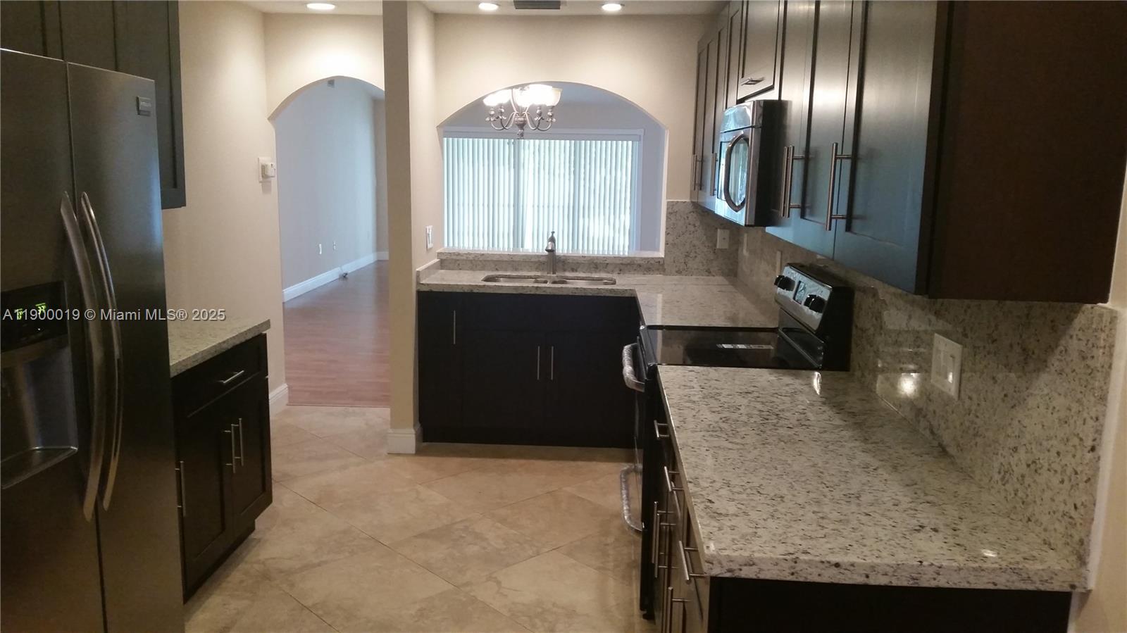 SCARBOROUGH I - Residential Lease