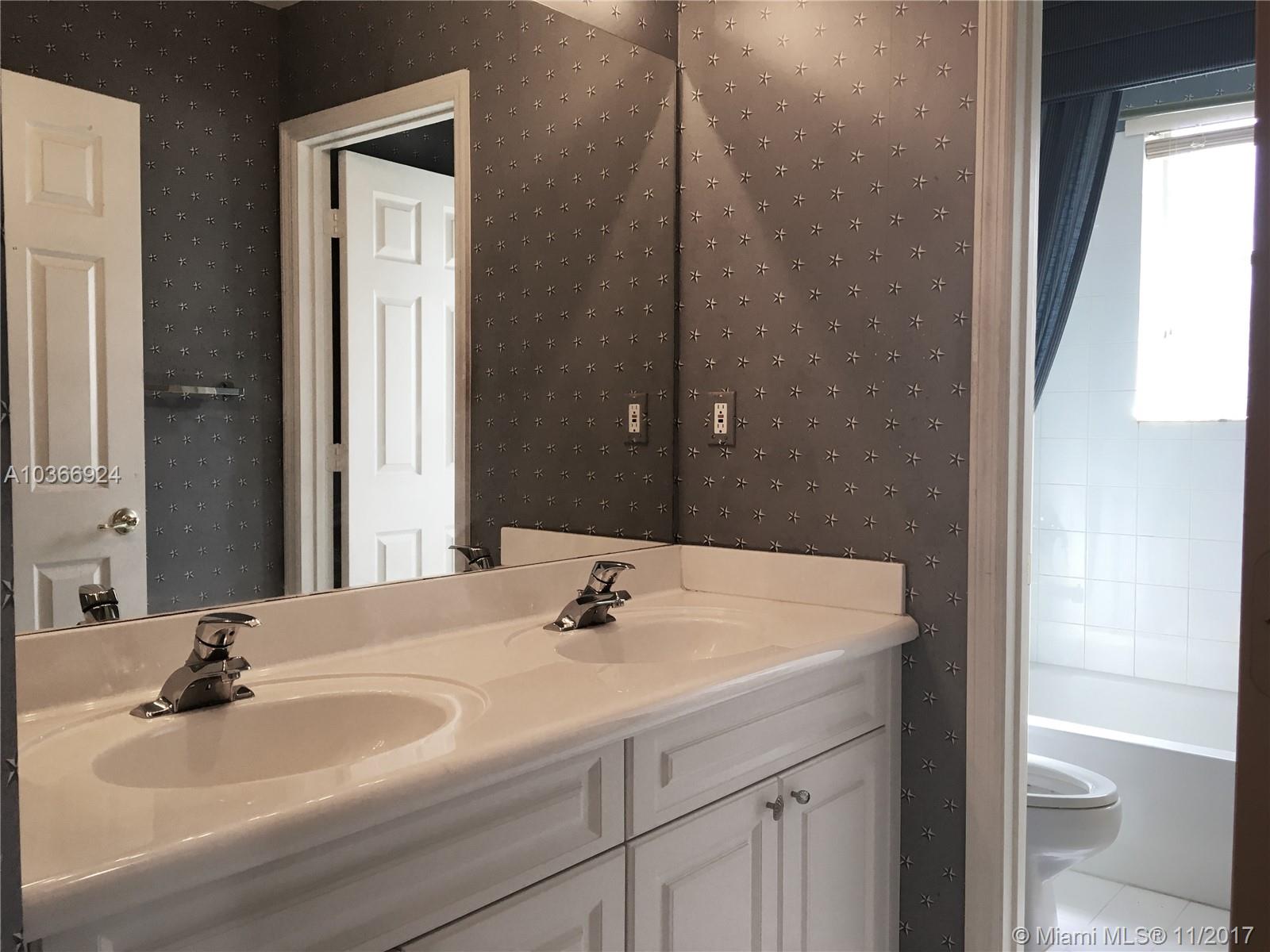 SILVER LAKES PH III PARCE - Residential