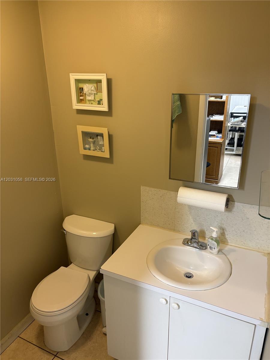 1750 W 39th Pl 1007