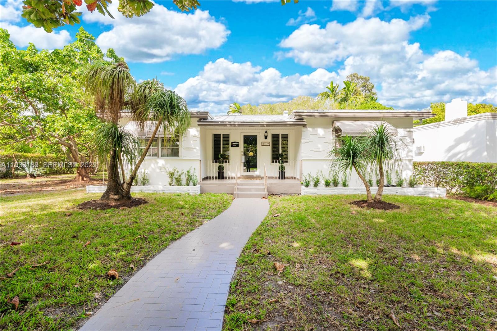 CINEMA PARK COUNTRY CLUB - Residential