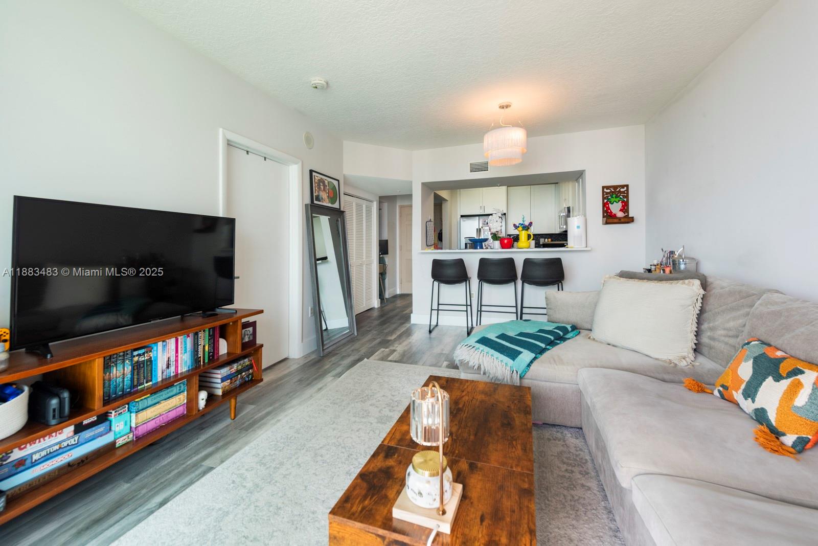 3020 NE 32nd Ave 1207